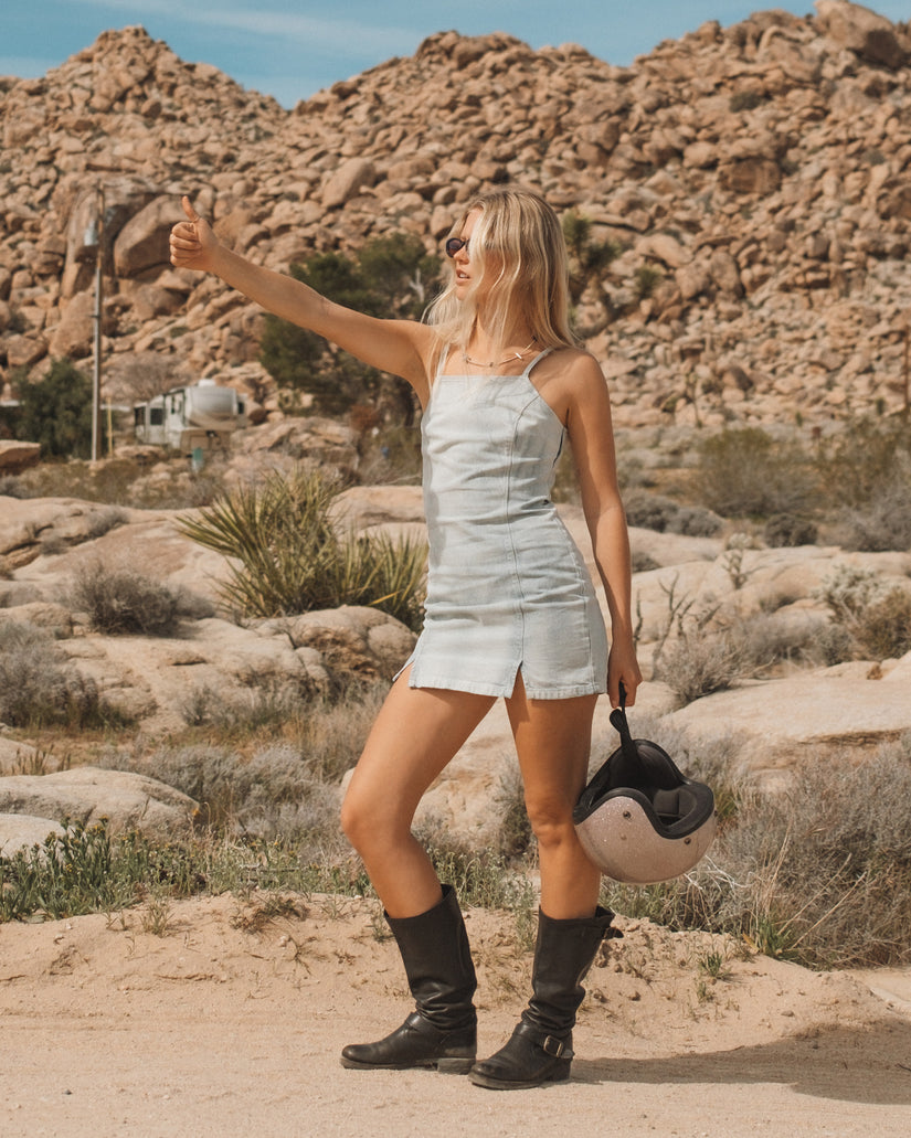 Billabong Women's Jade Saltwashed Denim Dress - Blue Mist | Xs Billabong Women's Jade Saltwashed Denim Dress - Blue Mist | Xs
