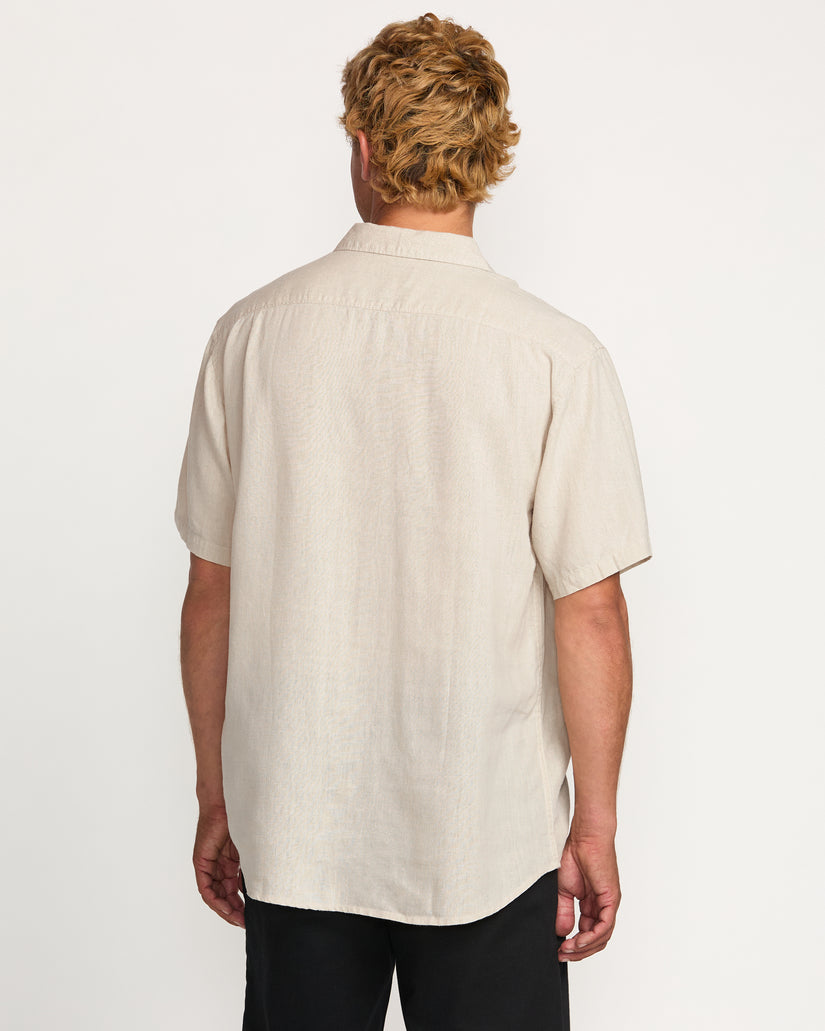 CHEMISE HOMME EN TWILL DE COTON MANCHES COURTES CHEMISE HOMME EN TWILL DE COTON MANCHES COURTES