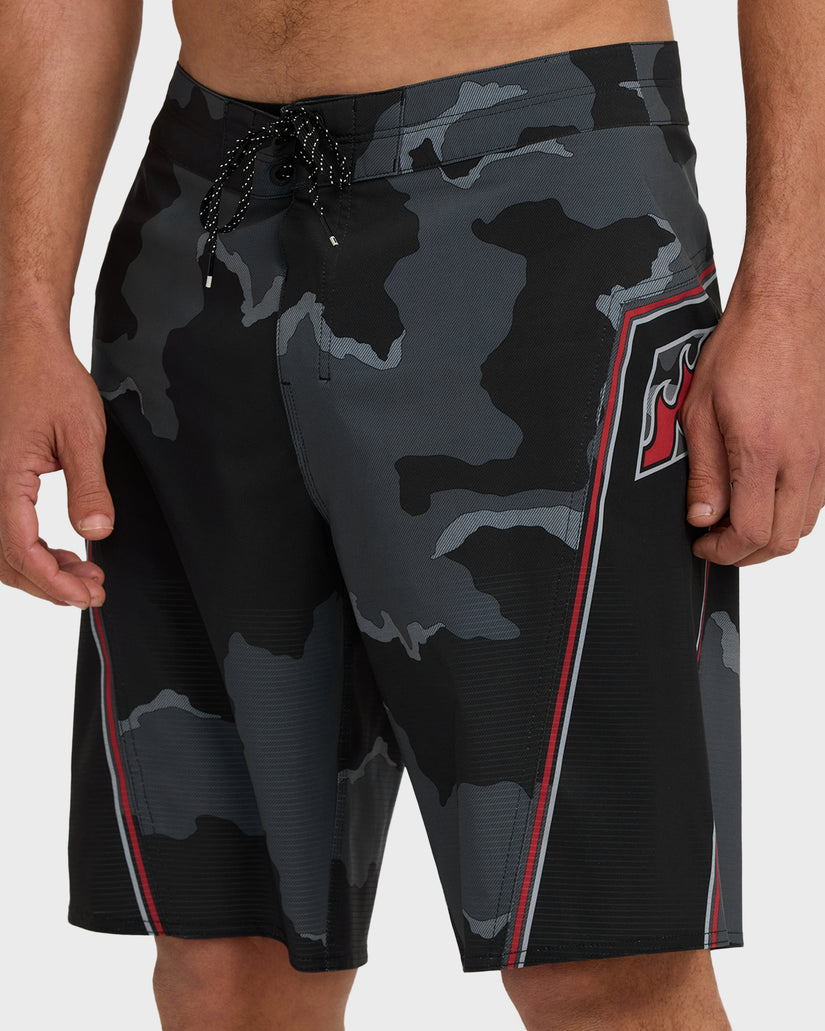 Straddie-Airlite-20"-Boardshorts-Black-Camo-5