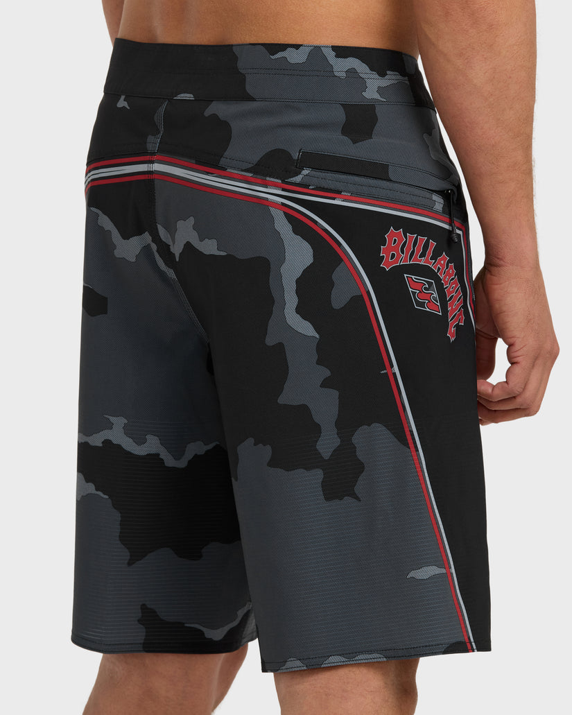 Straddie-Airlite-20"-Boardshorts-Black-Camo-6