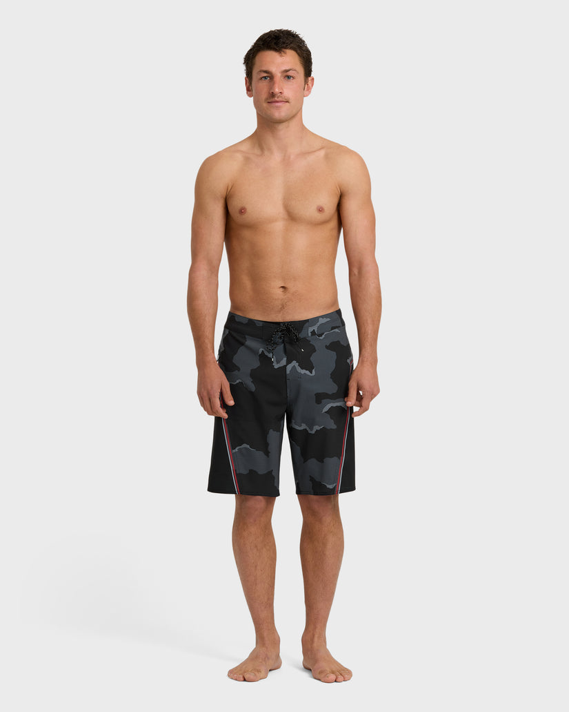 Straddie-Airlite-20"-Boardshorts-Black-Camo-4