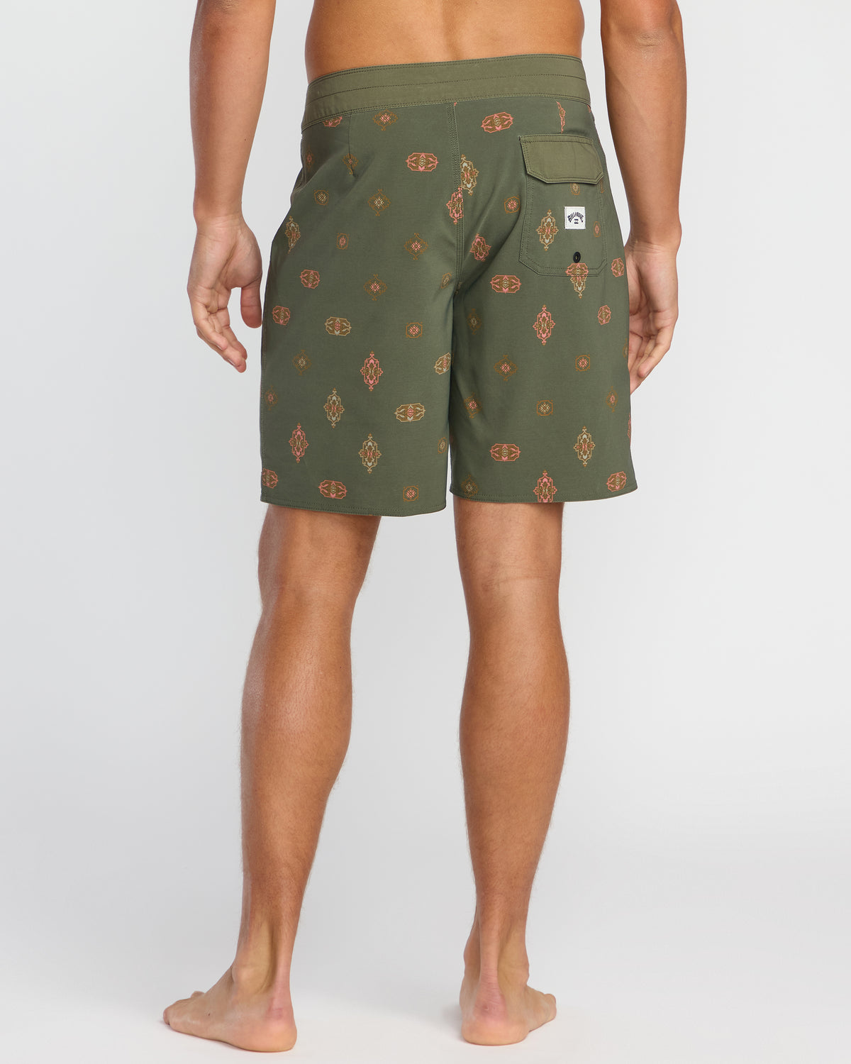 Sundays-Pro-Performance-19"-Boardshorts-Military-2