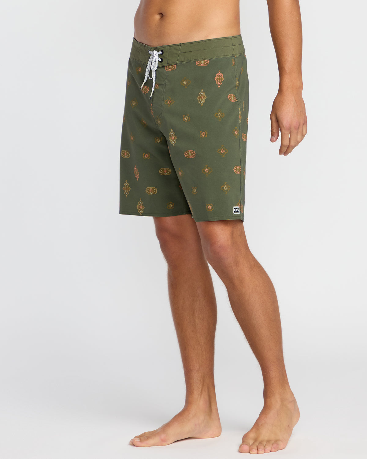 Sundays-Pro-Performance-19"-Boardshorts-Military-3