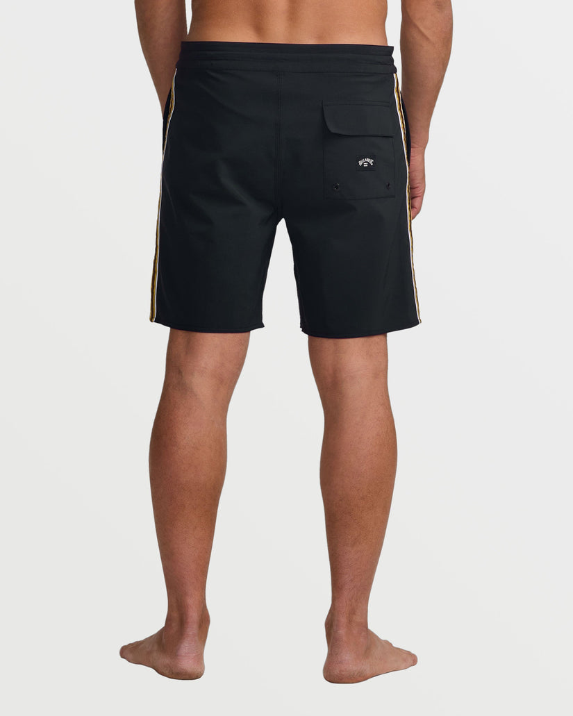 Wategos Lo Tide 19" Boardshorts - Black