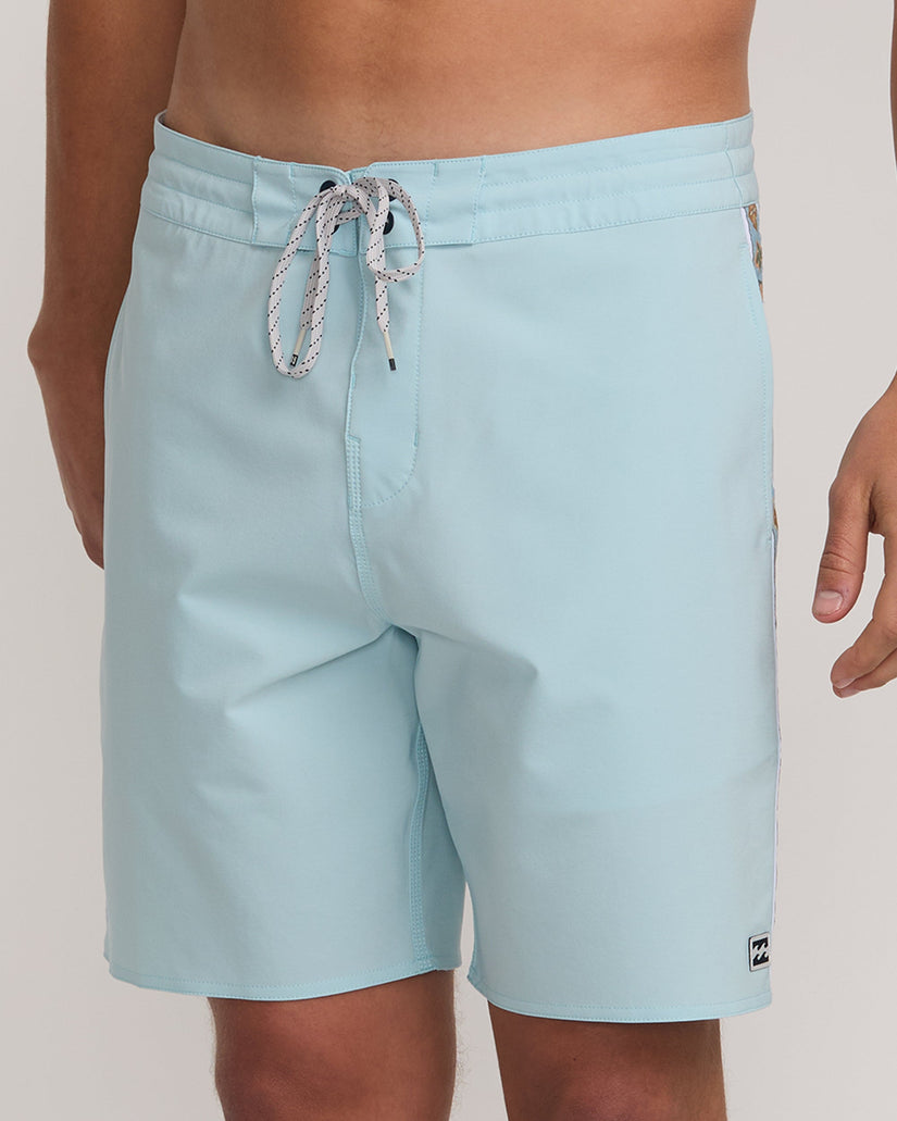 Wategos Lo Tide 19" Boardshorts - Dusty Blue