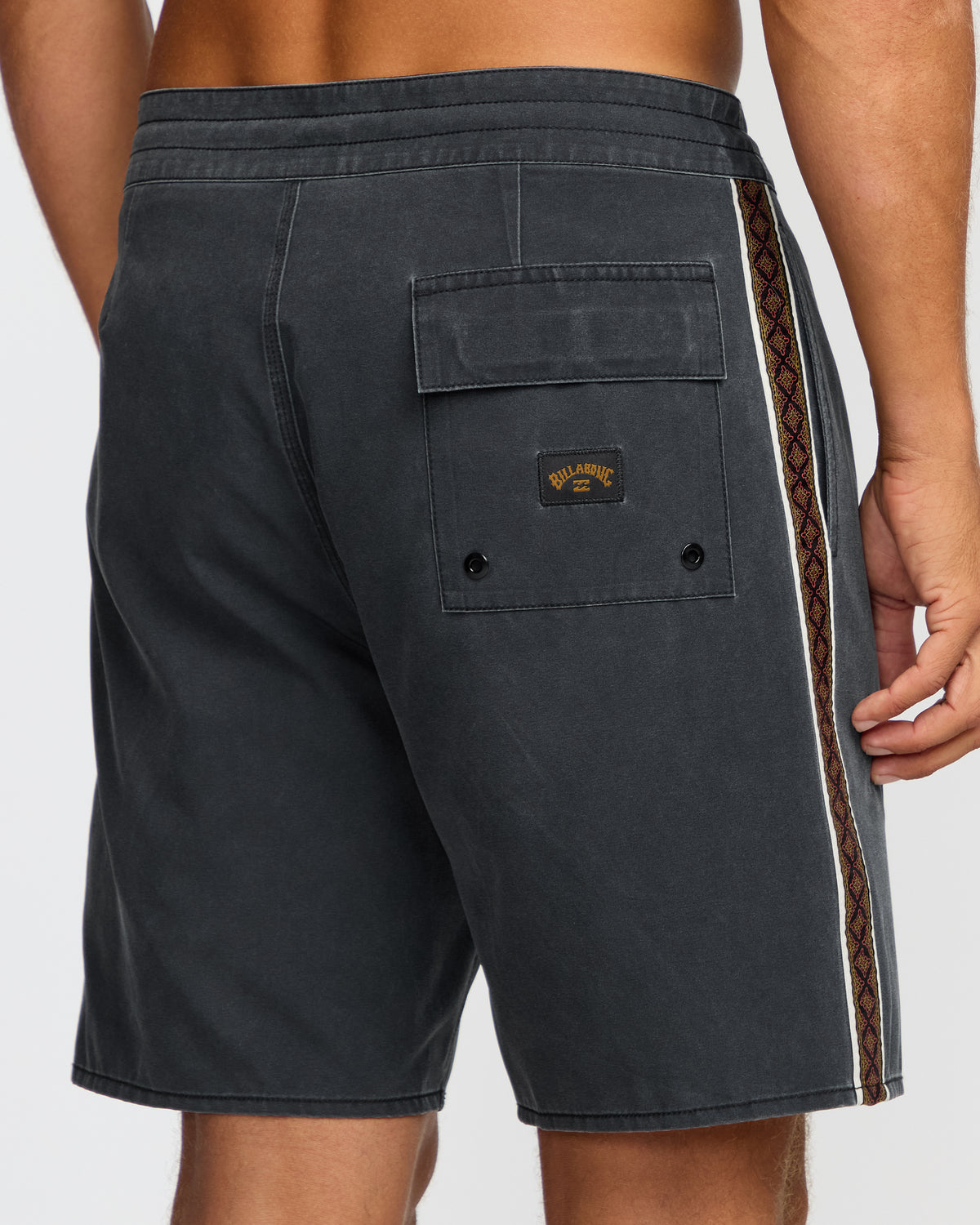 Wategos-Lo-Tide-19"-Boardshorts-Phantom-5