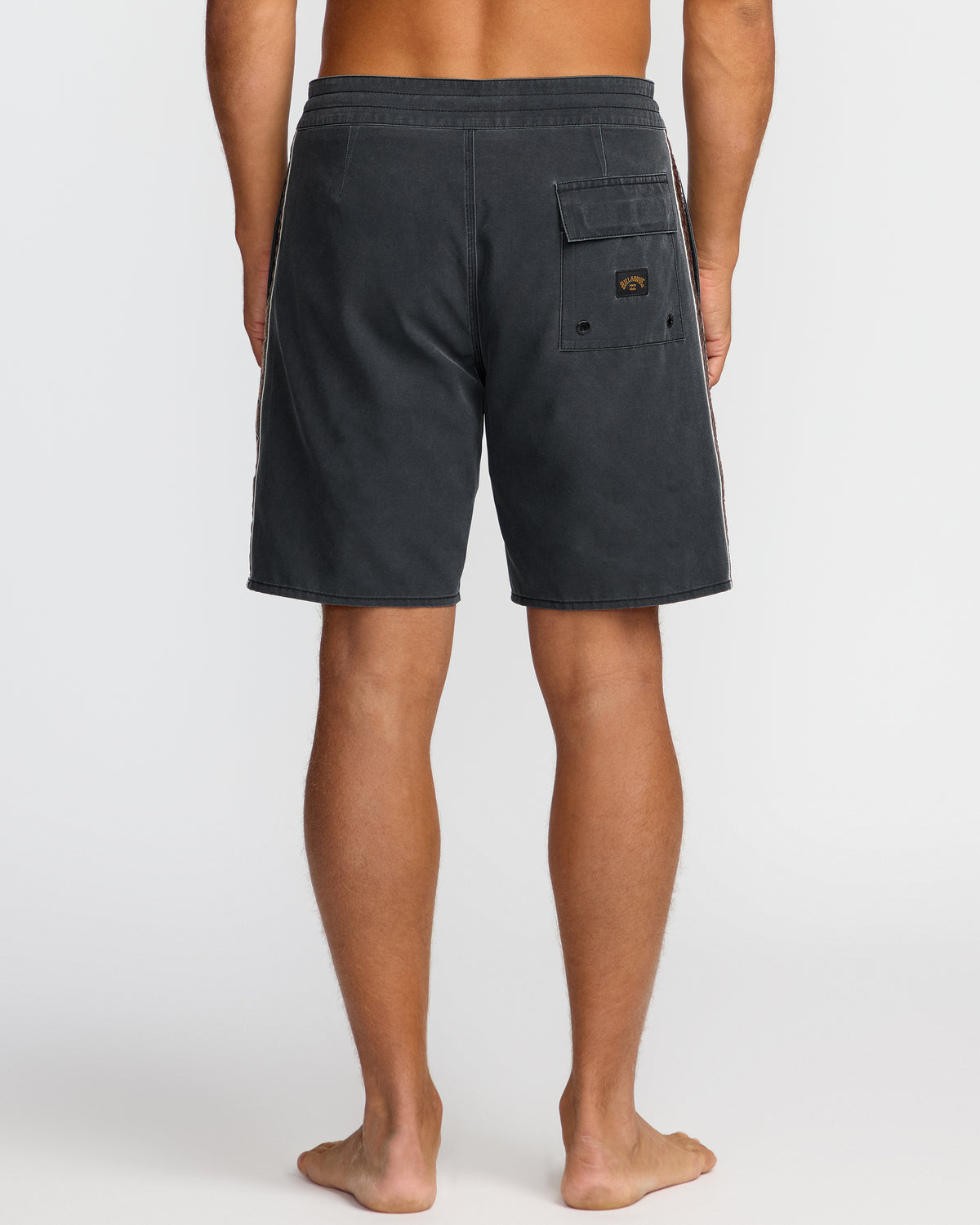 Wategos-Lo-Tide-19"-Boardshorts-Phantom-2