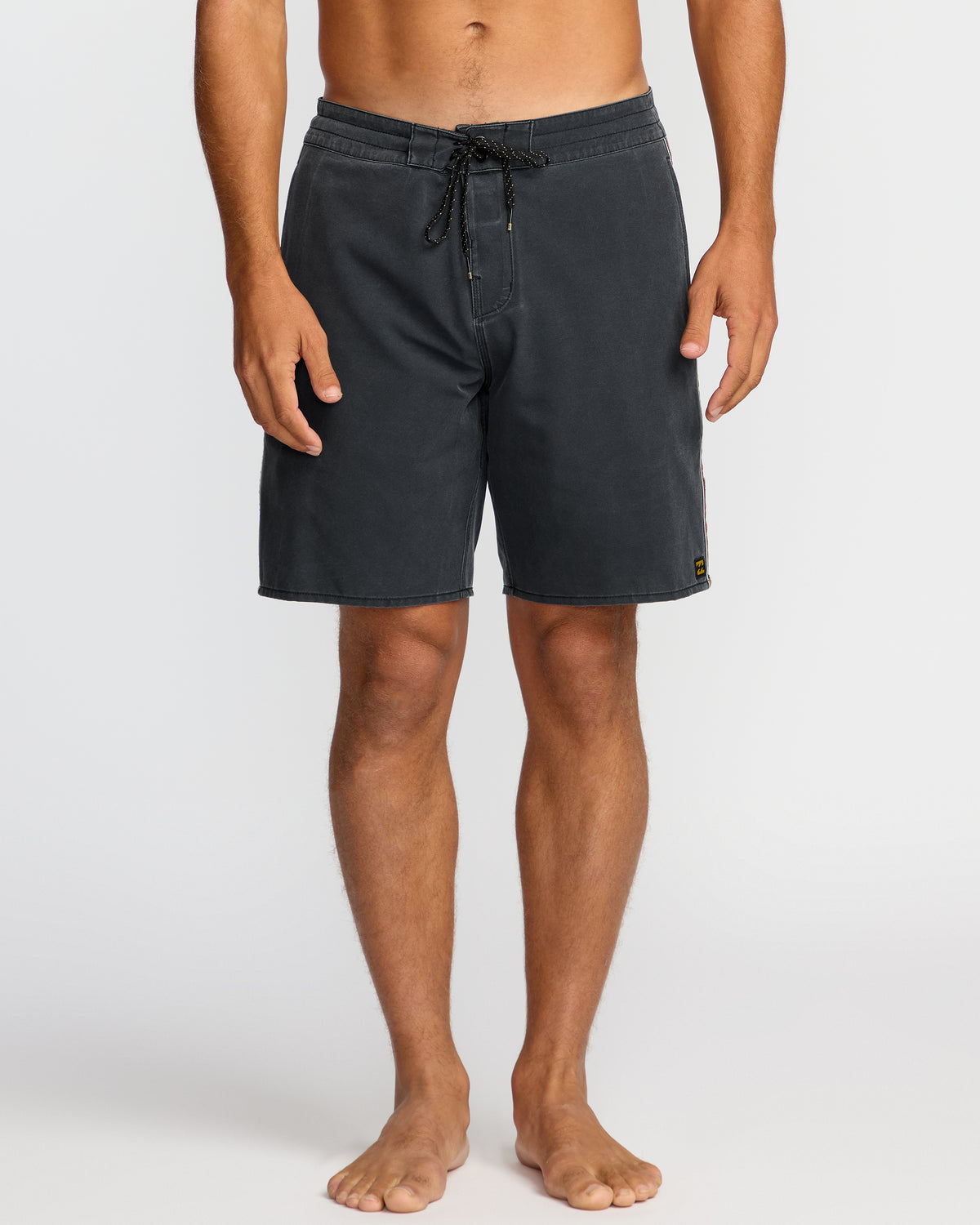 Wategos-Lo-Tide-19"-Boardshorts-Phantom-1