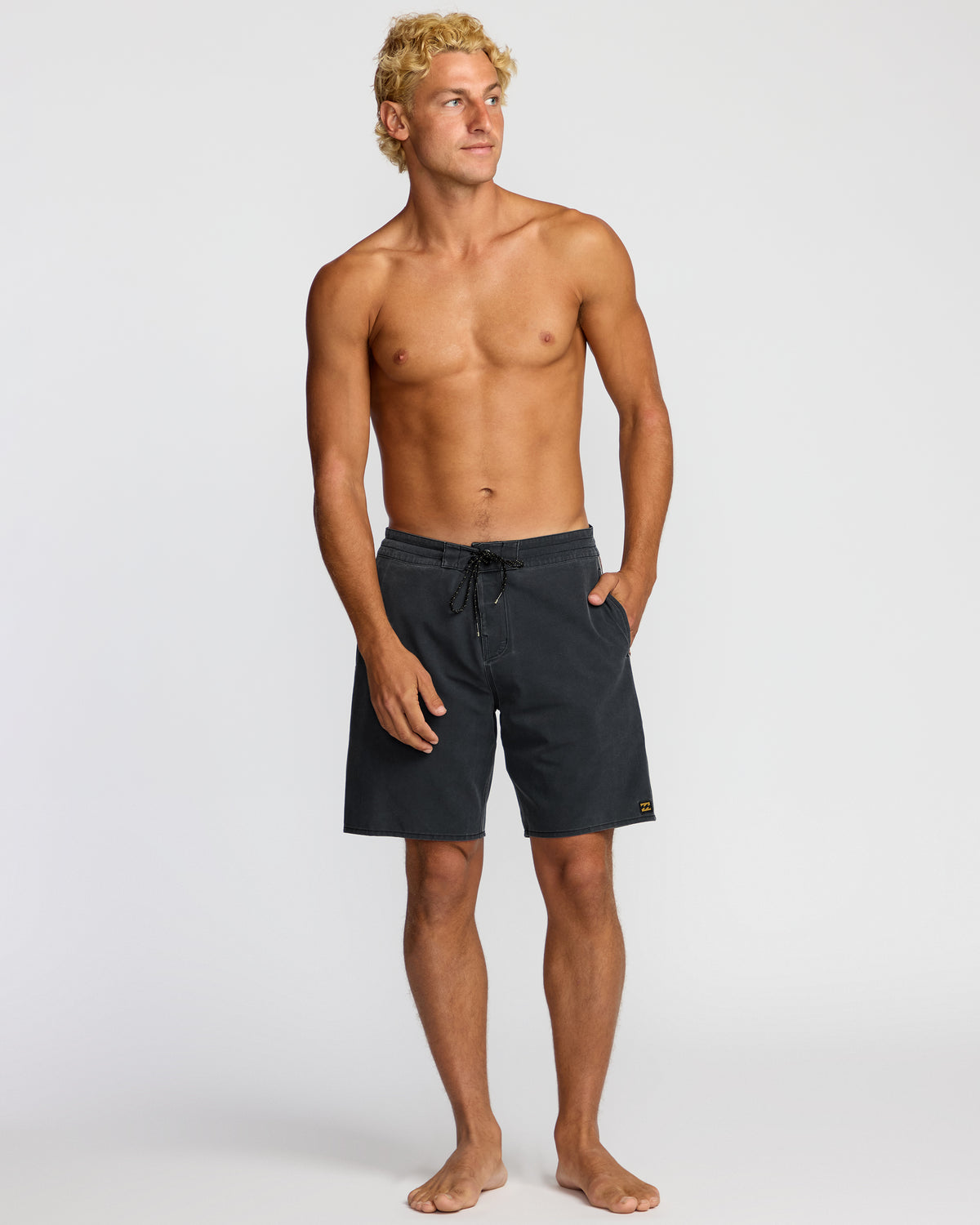 Wategos-Lo-Tide-19"-Boardshorts-Phantom-4
