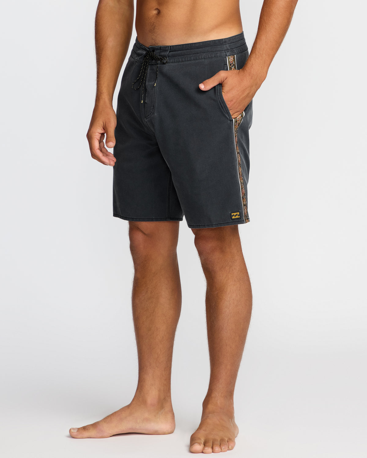 Wategos-Lo-Tide-19"-Boardshorts-Phantom-3