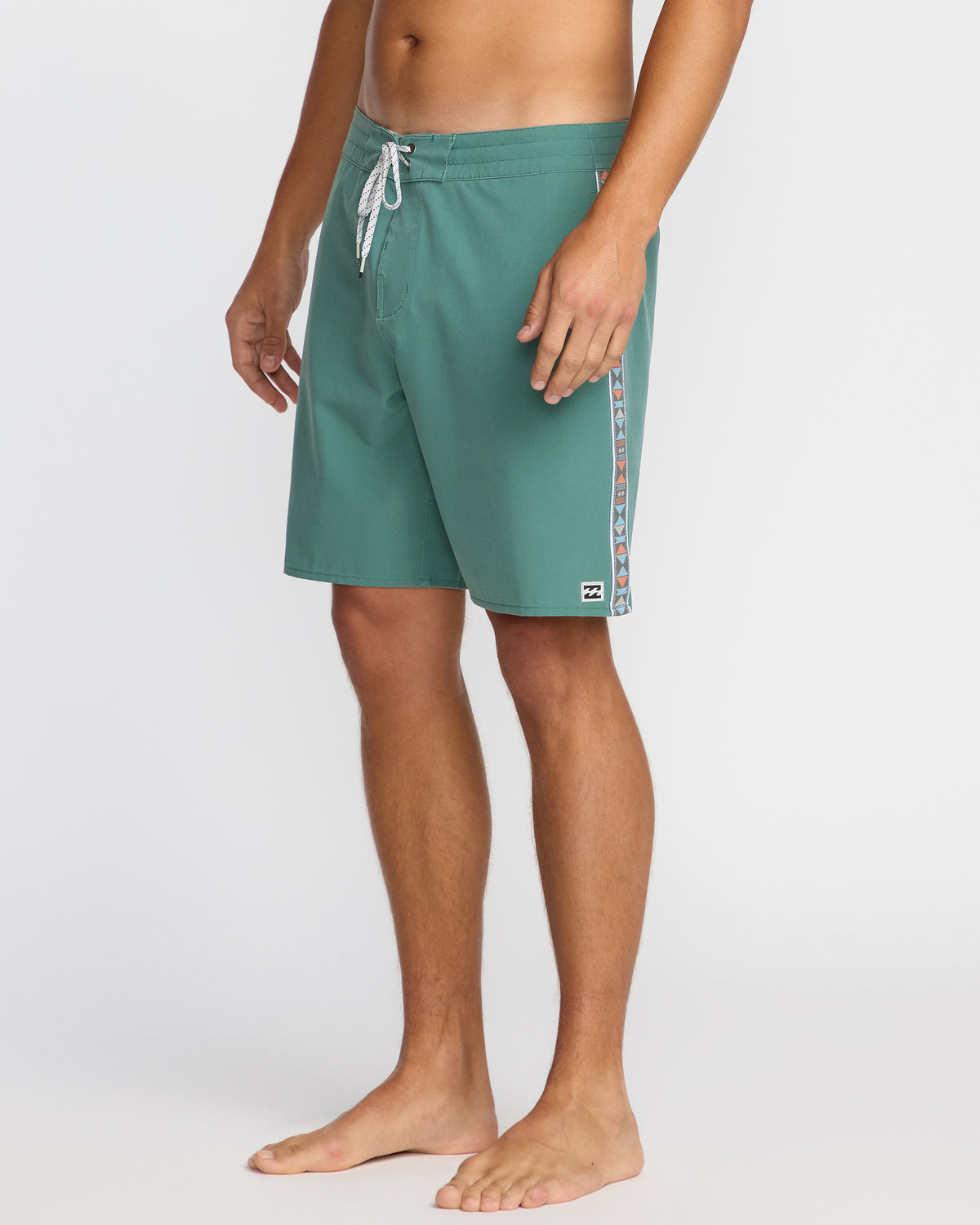 Wategos-Lo-Tide-19"-Boardshorts-Sage-Green-3