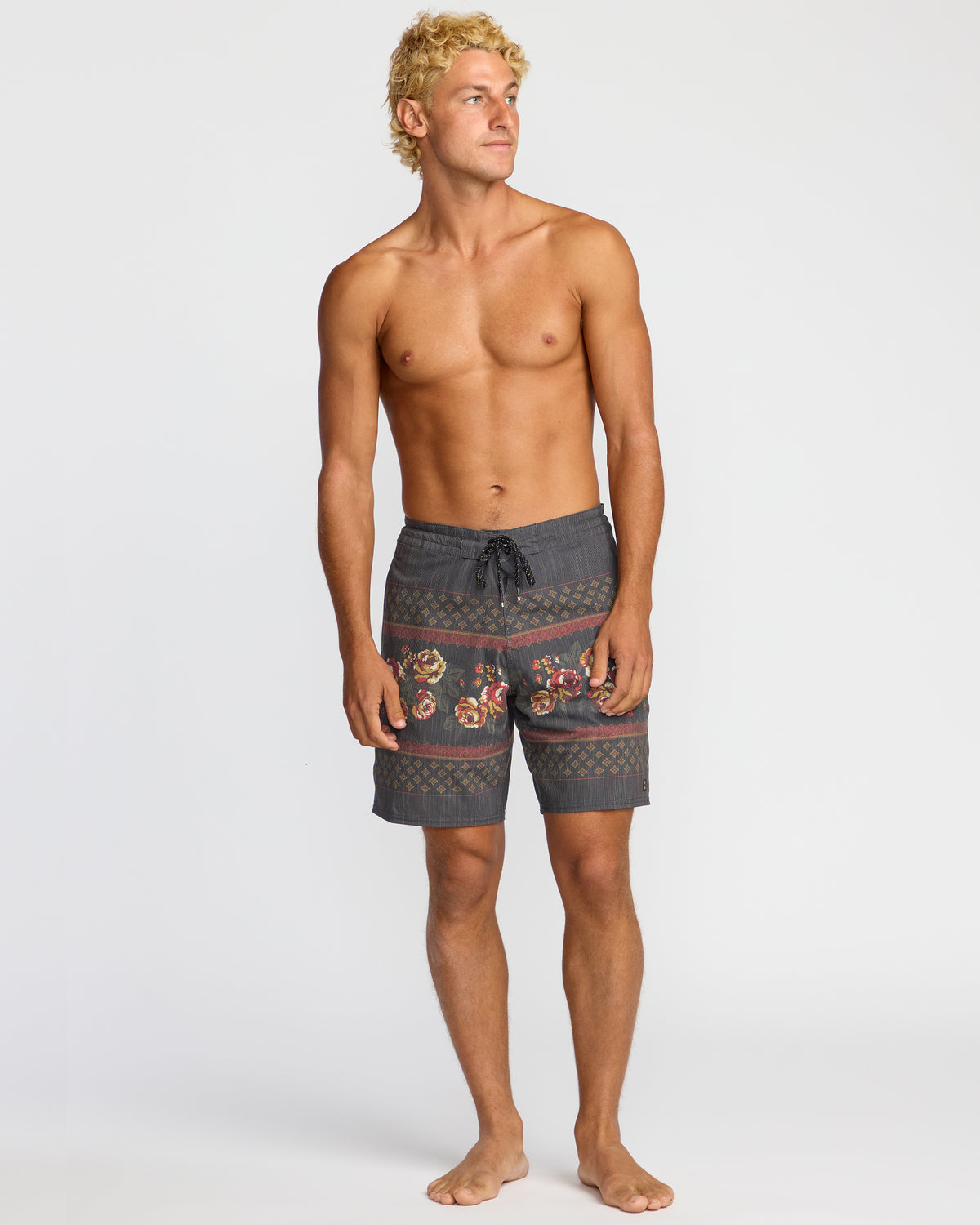 Sundays-Lo-Tide-19"-Boardshorts-Black-4