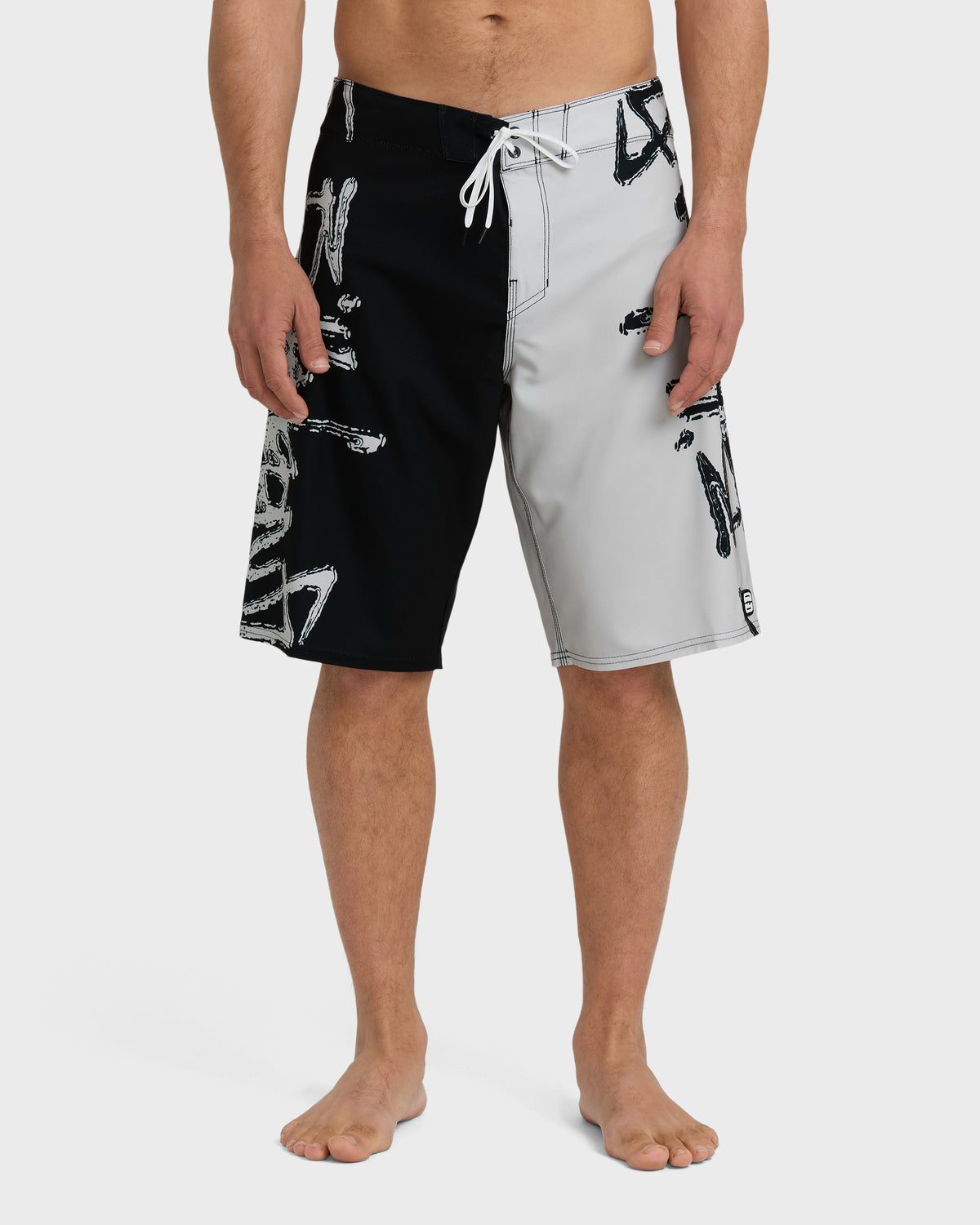 INVERTED-PRO-BLACK/WHITE-1