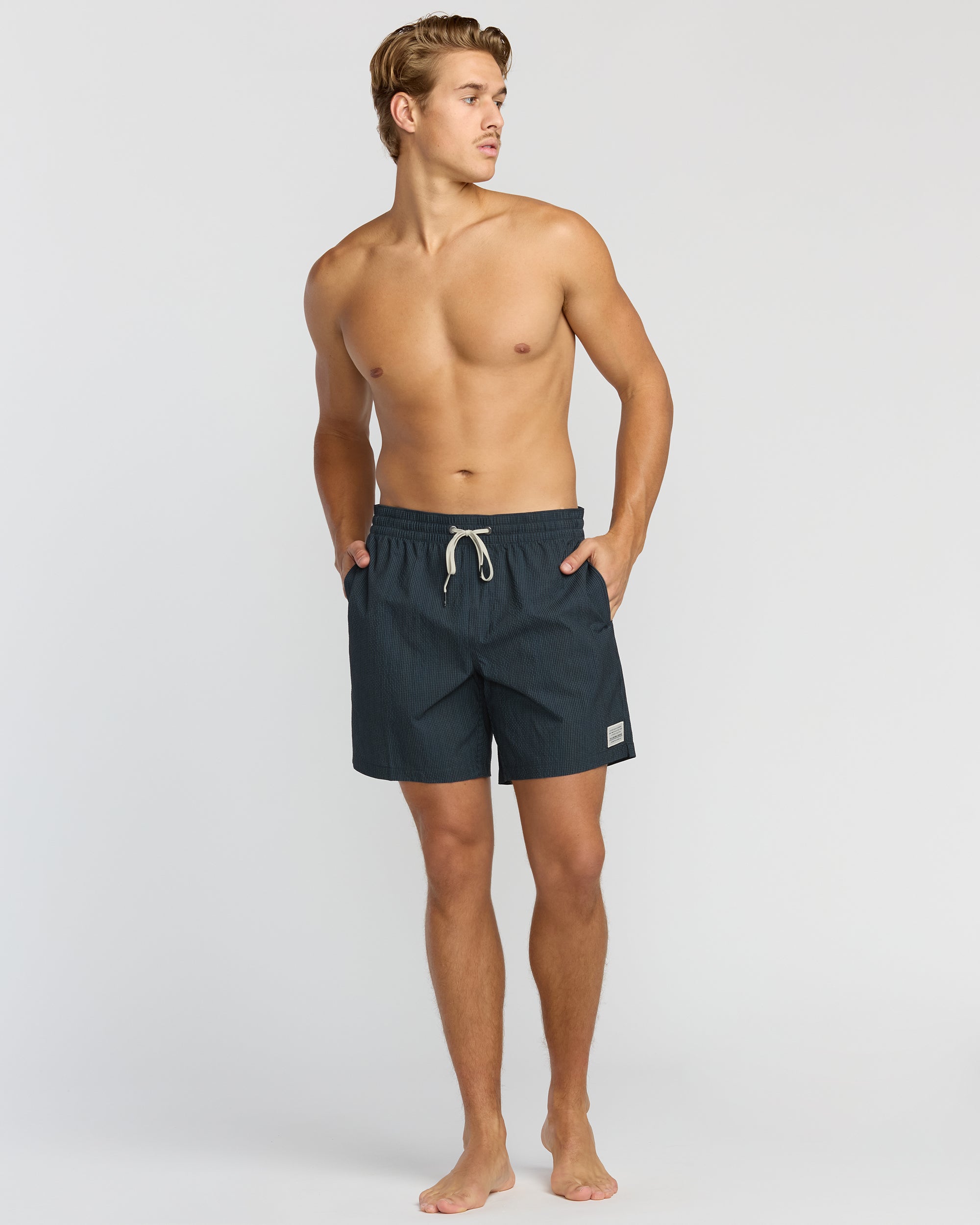 Day Trip Garage Laybacks 16