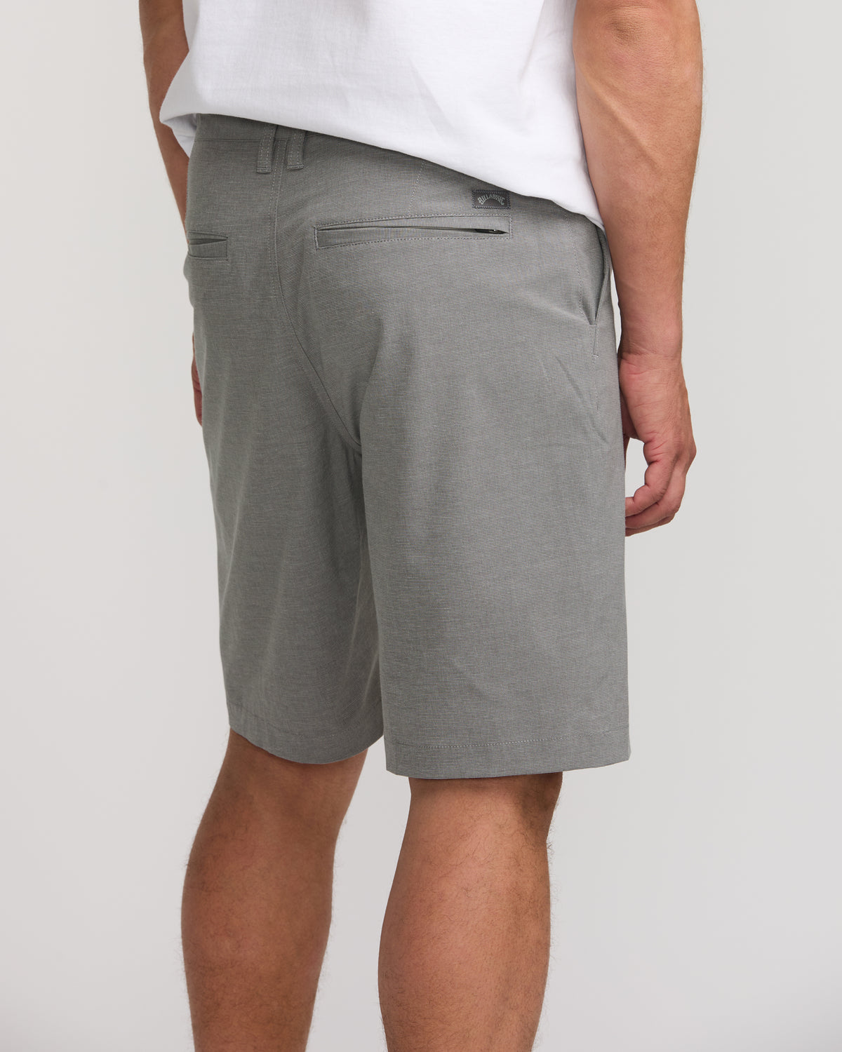 Crossfire-Submersible-21"-Hybrid-Shorts-Gray-6