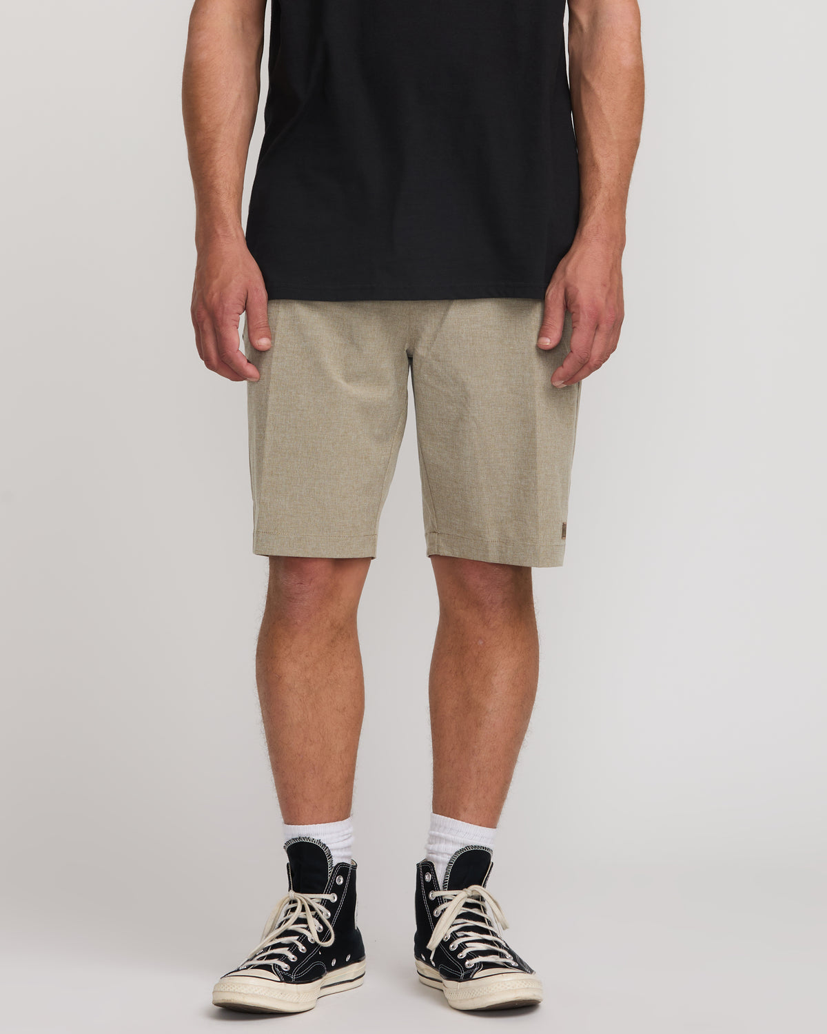 Crossfire-Submersible-21"-Hybrid-Shorts-Khaki-1