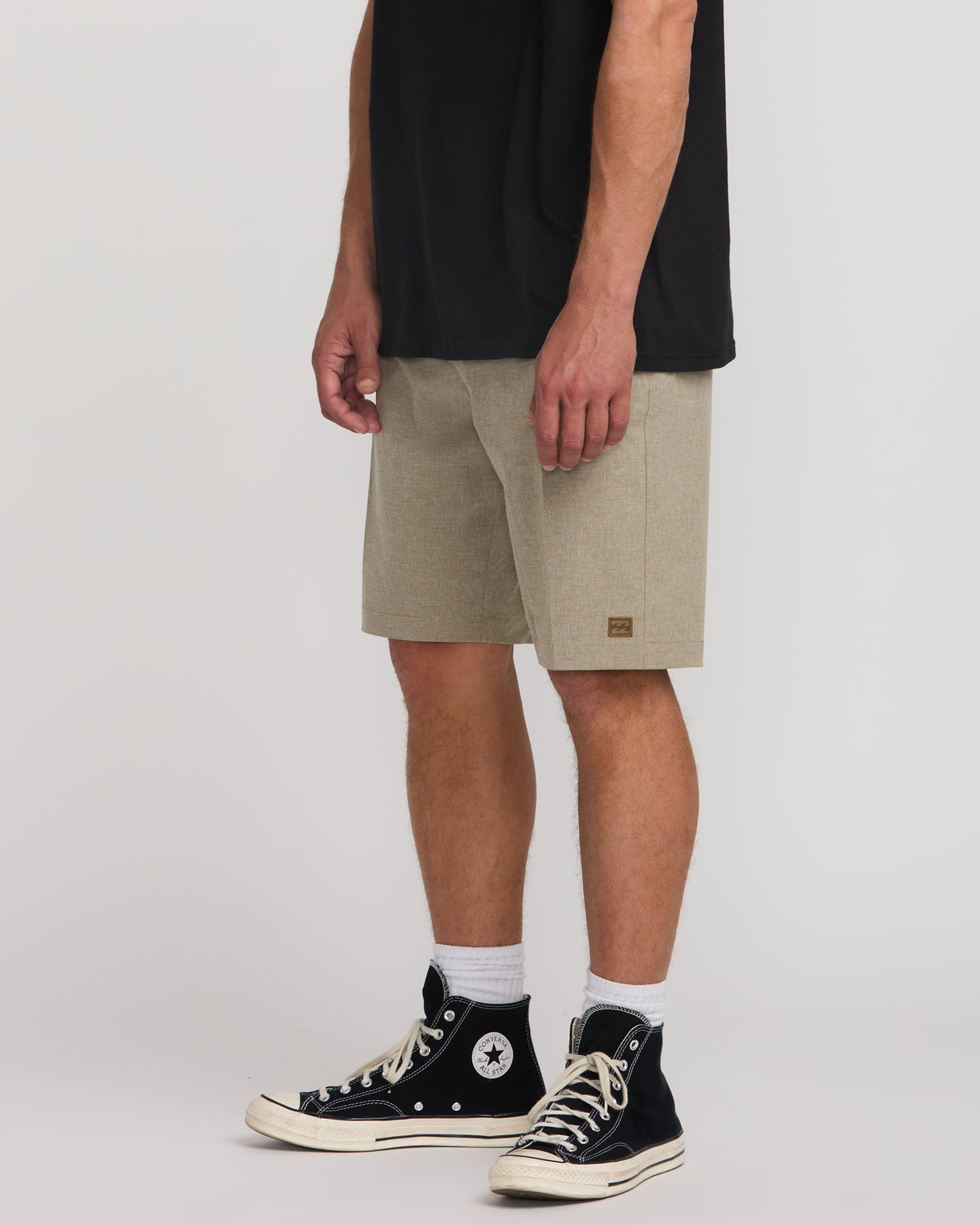 Crossfire-Submersible-21"-Hybrid-Shorts-Khaki-3
