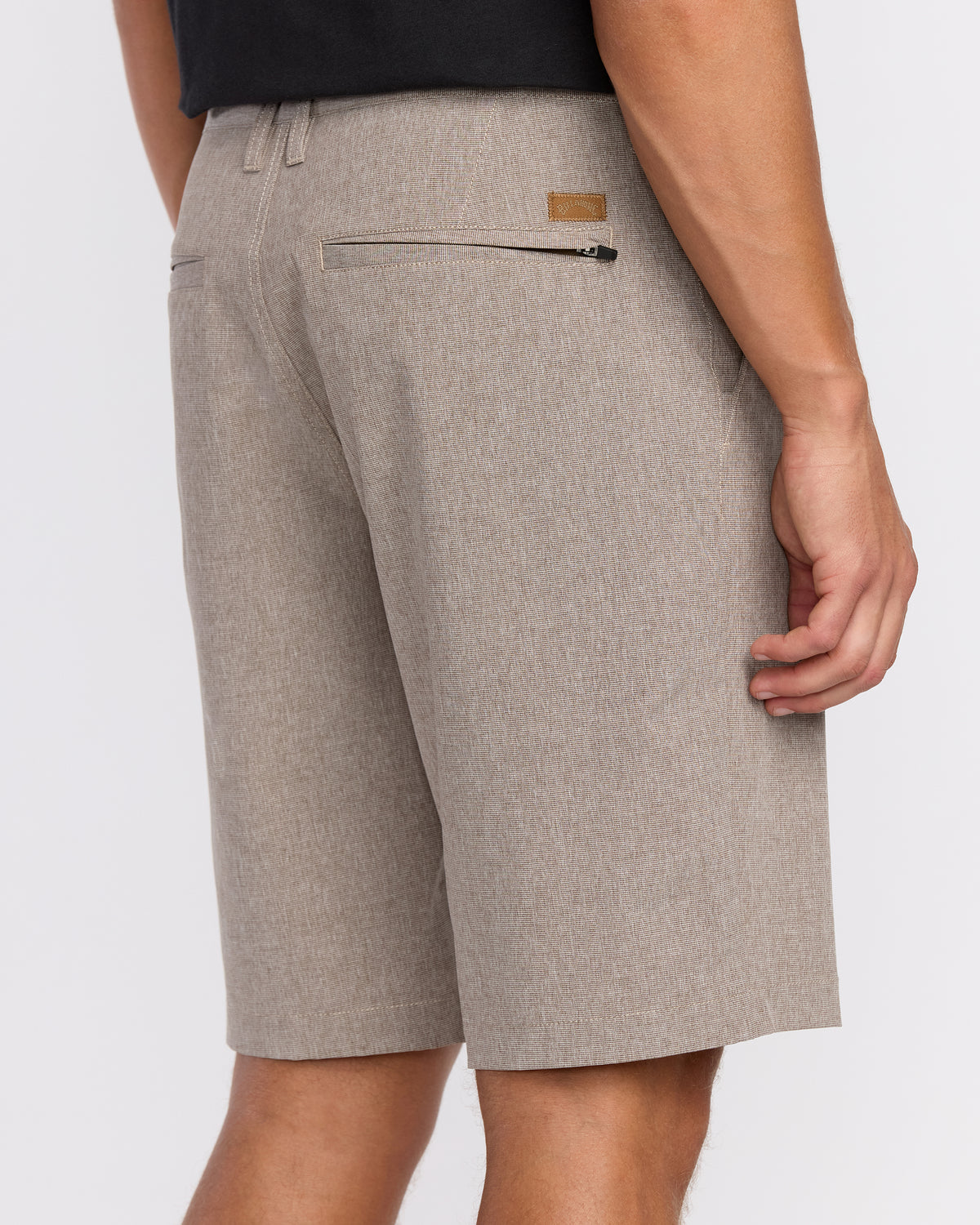 Crossfire-Submersible-21"-Hybrid-Shorts-Tobacco-5