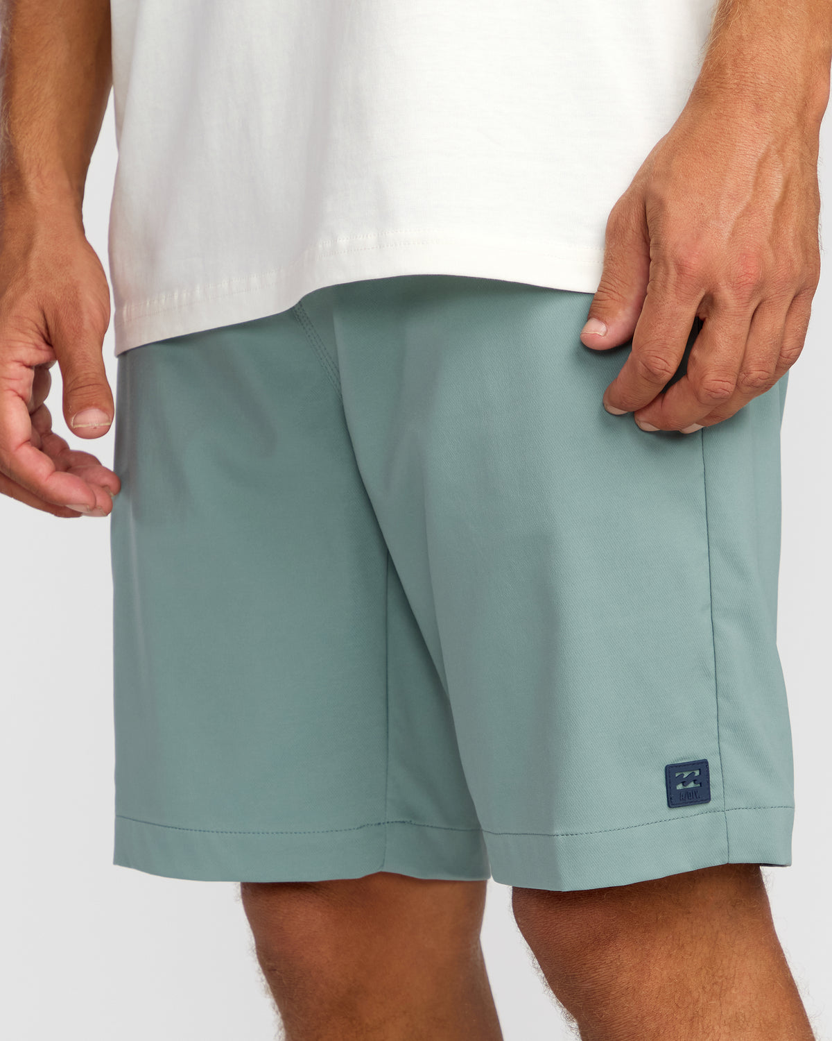 Surftrek-Journey-20"-Hybrid-Shorts-Sea-Blue-6