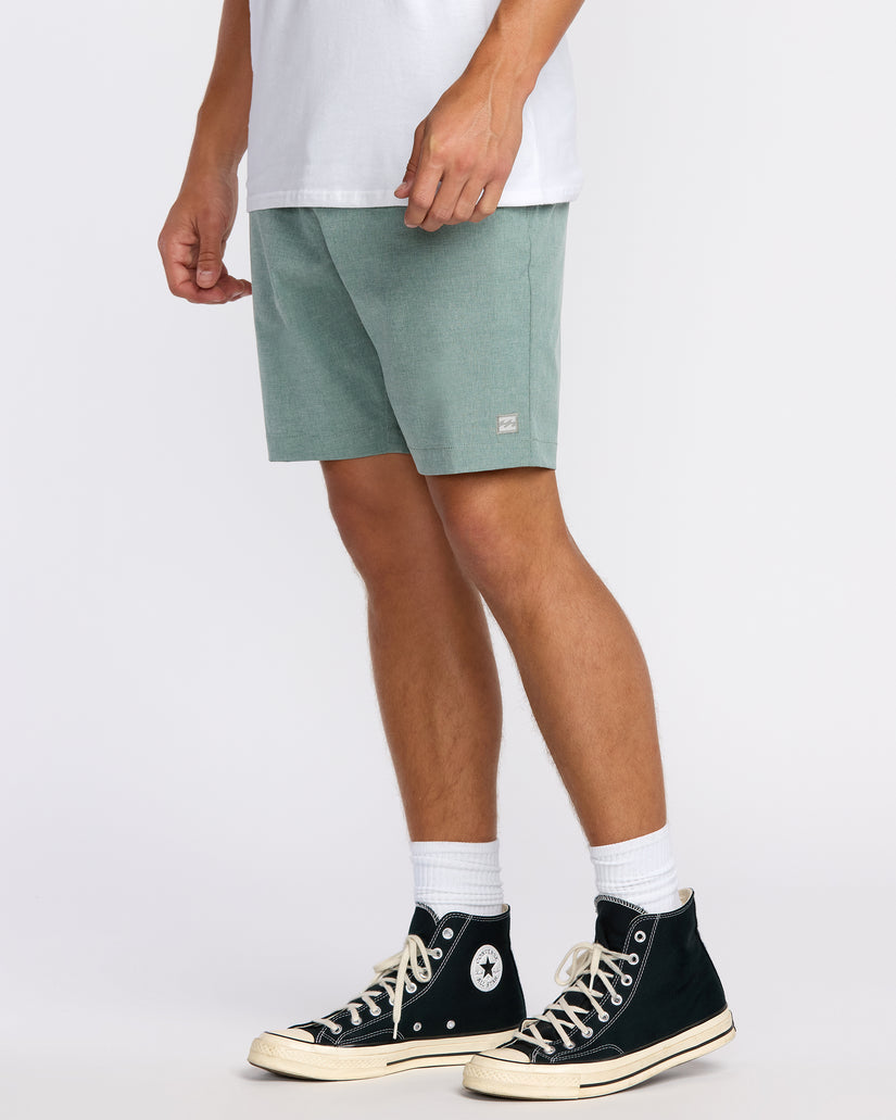 Crossfire-Submersible-19"-Hybrid-Shorts-Green-Ash-3