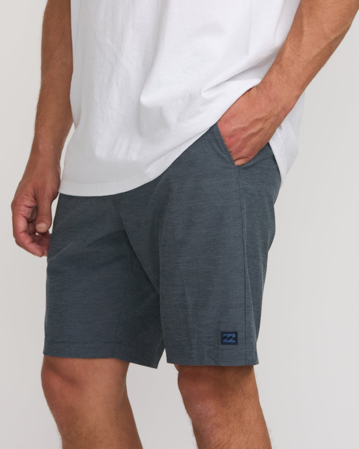 Crossfire-Submersible-19"-Hybrid-Shorts-Navy-5