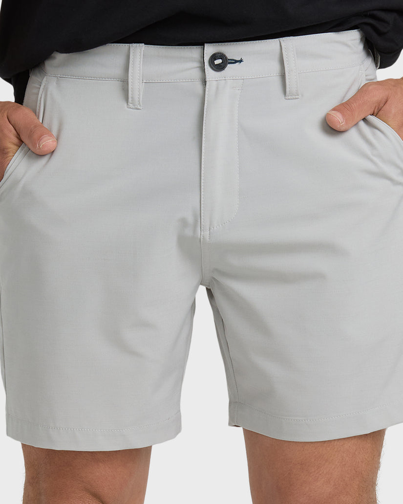 Crossfire-Submersible-17"-Hybrid-Shorts-Silver-5