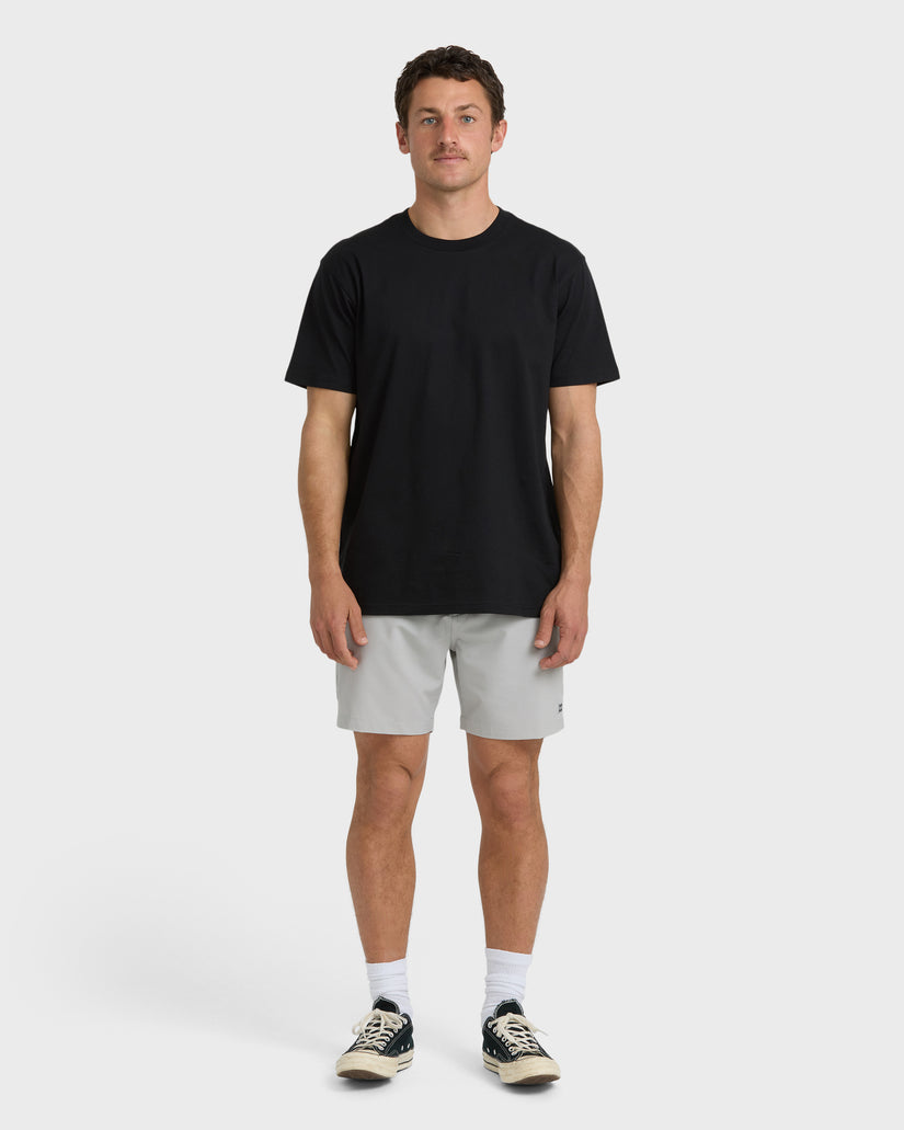 Crossfire-Submersible-17"-Hybrid-Shorts-Silver-4