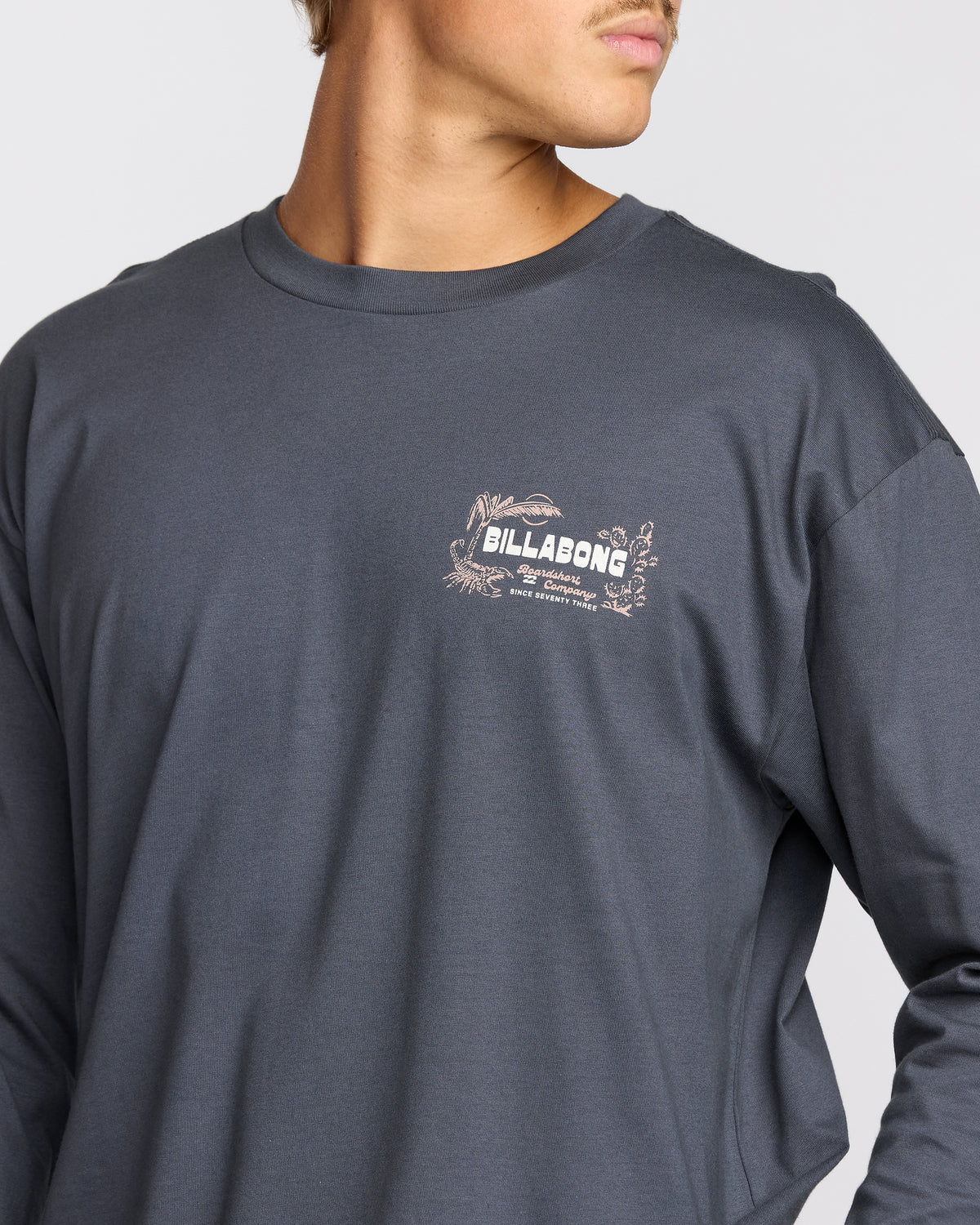 Lounge-Regular-Long-Sleeve-Tee-Midnight-Blue-5