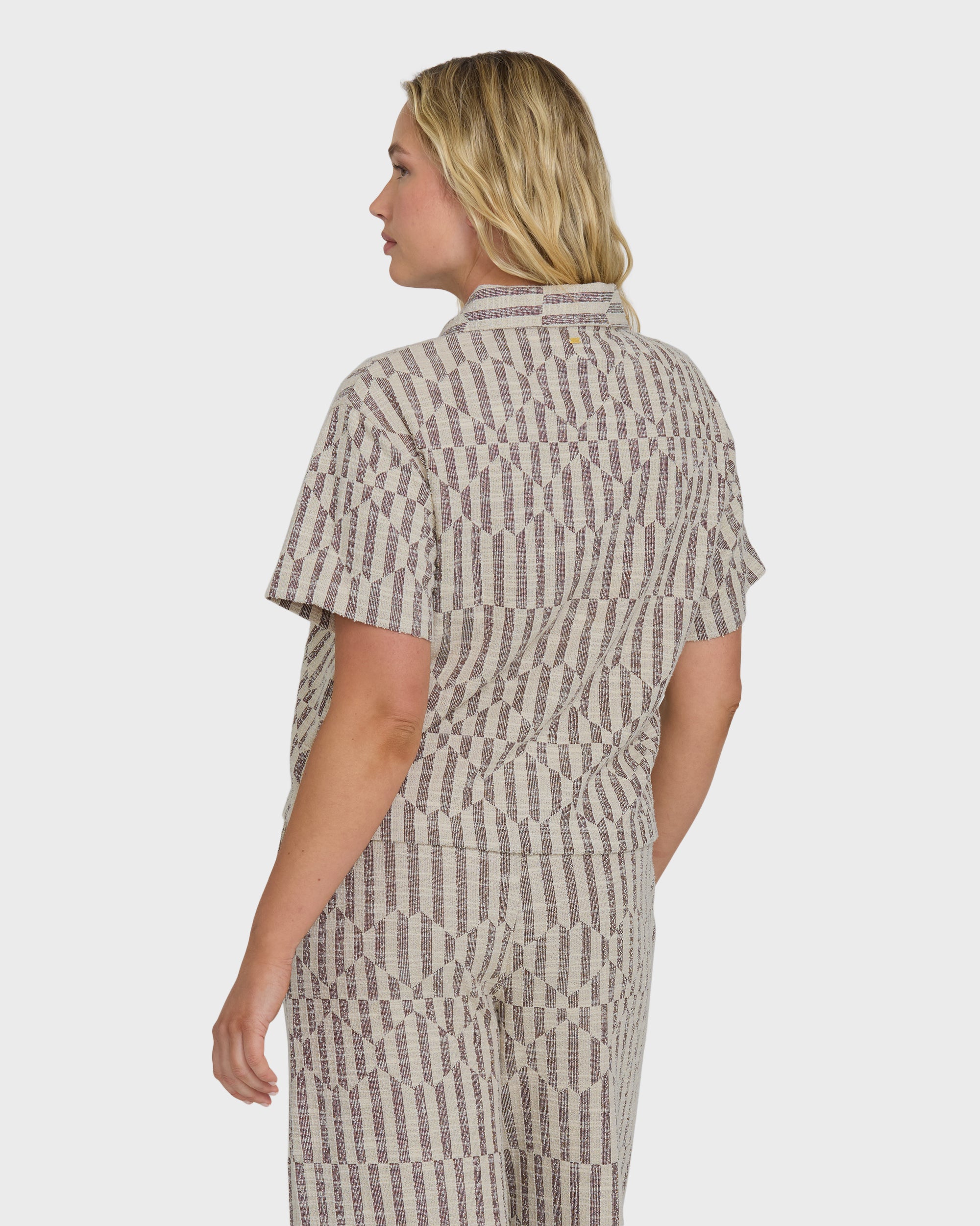 Vivid Wave Short Sleeve Top - Teak | Billabong