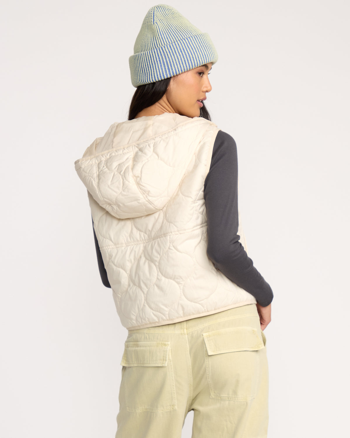 CLIFFS-QUILTED-LT-WT-VEST-Whitecap-2