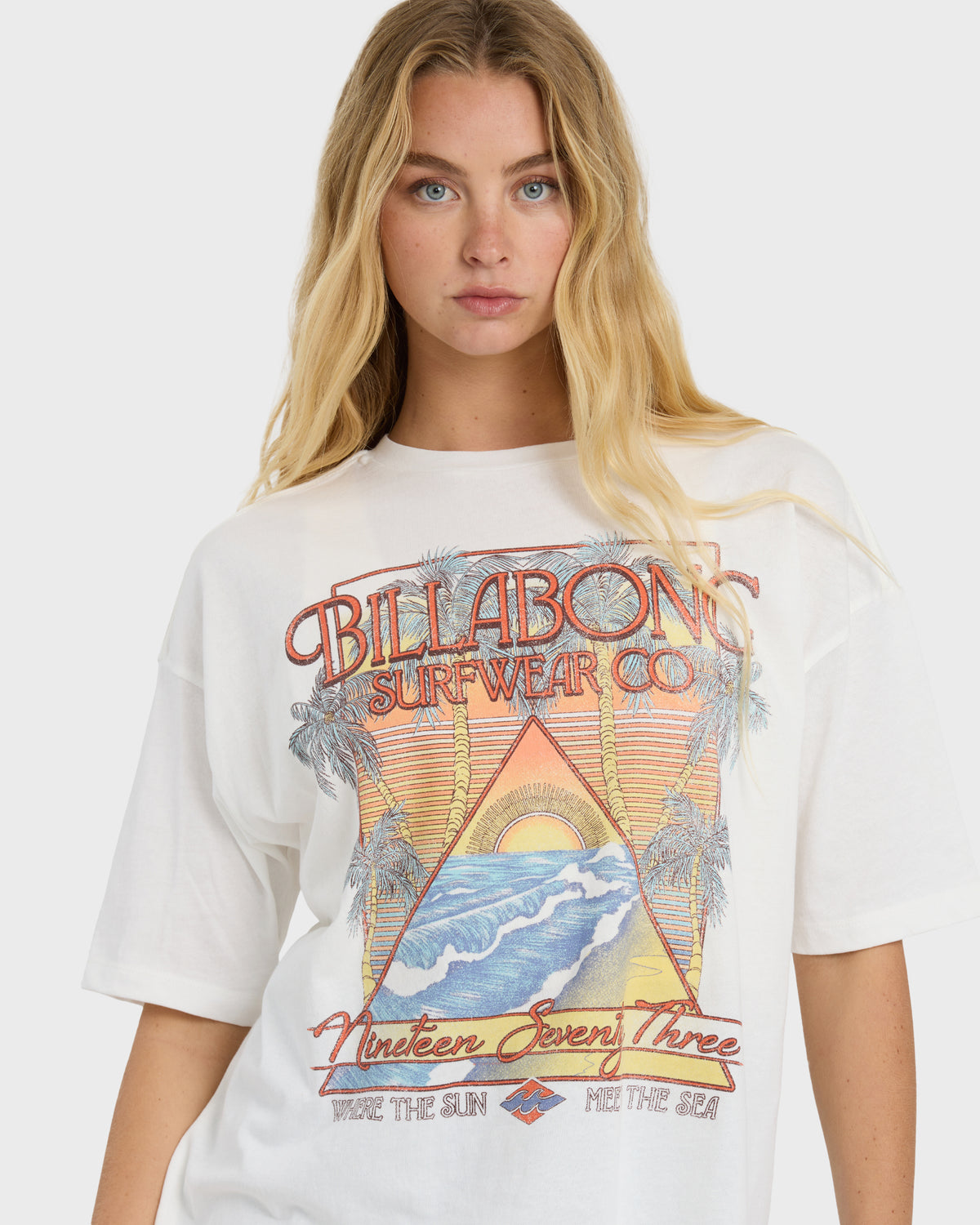 WOMENS-KNIT-SHORT-SLV-GRAPHIC-TEE-SALT-CRYSTAL-5