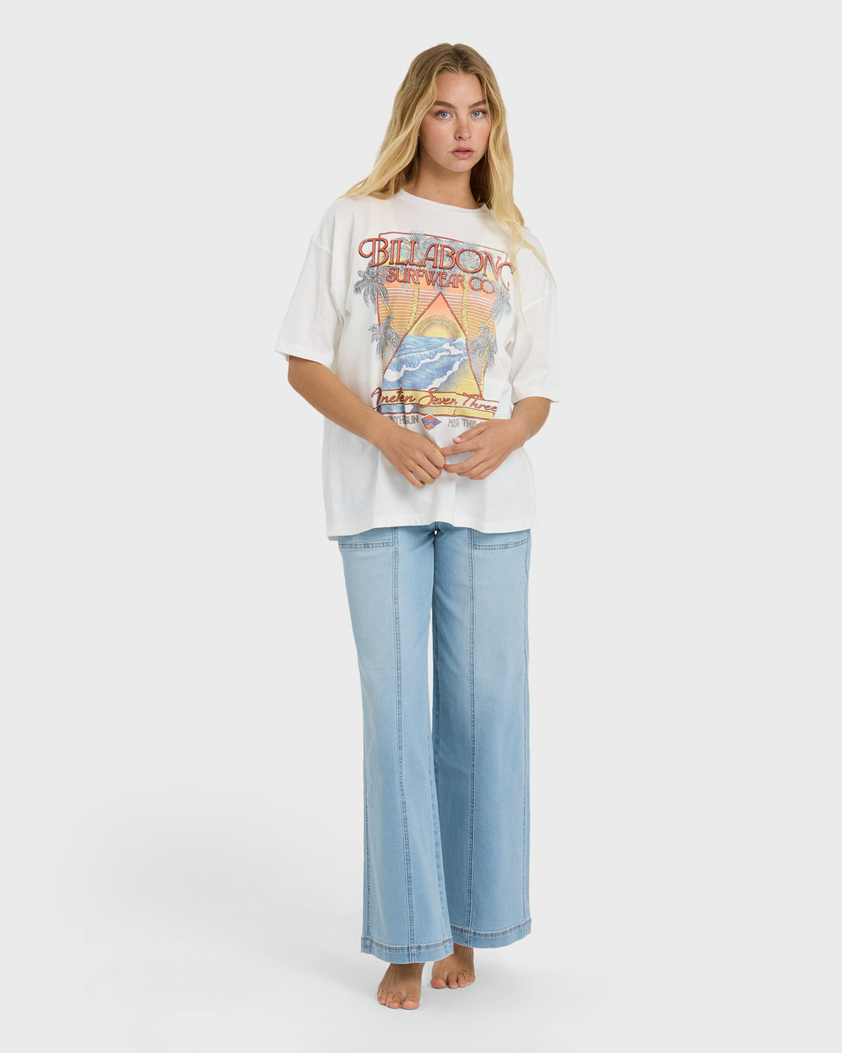 WOMENS-KNIT-SHORT-SLV-GRAPHIC-TEE-SALT-CRYSTAL-4