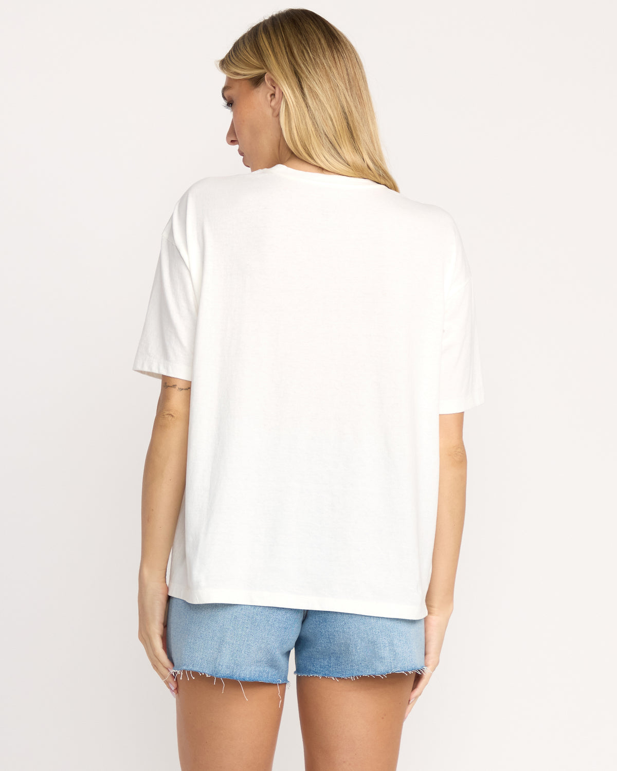 Where-Suns-Collide-Tee-Salt-Crystal-2
