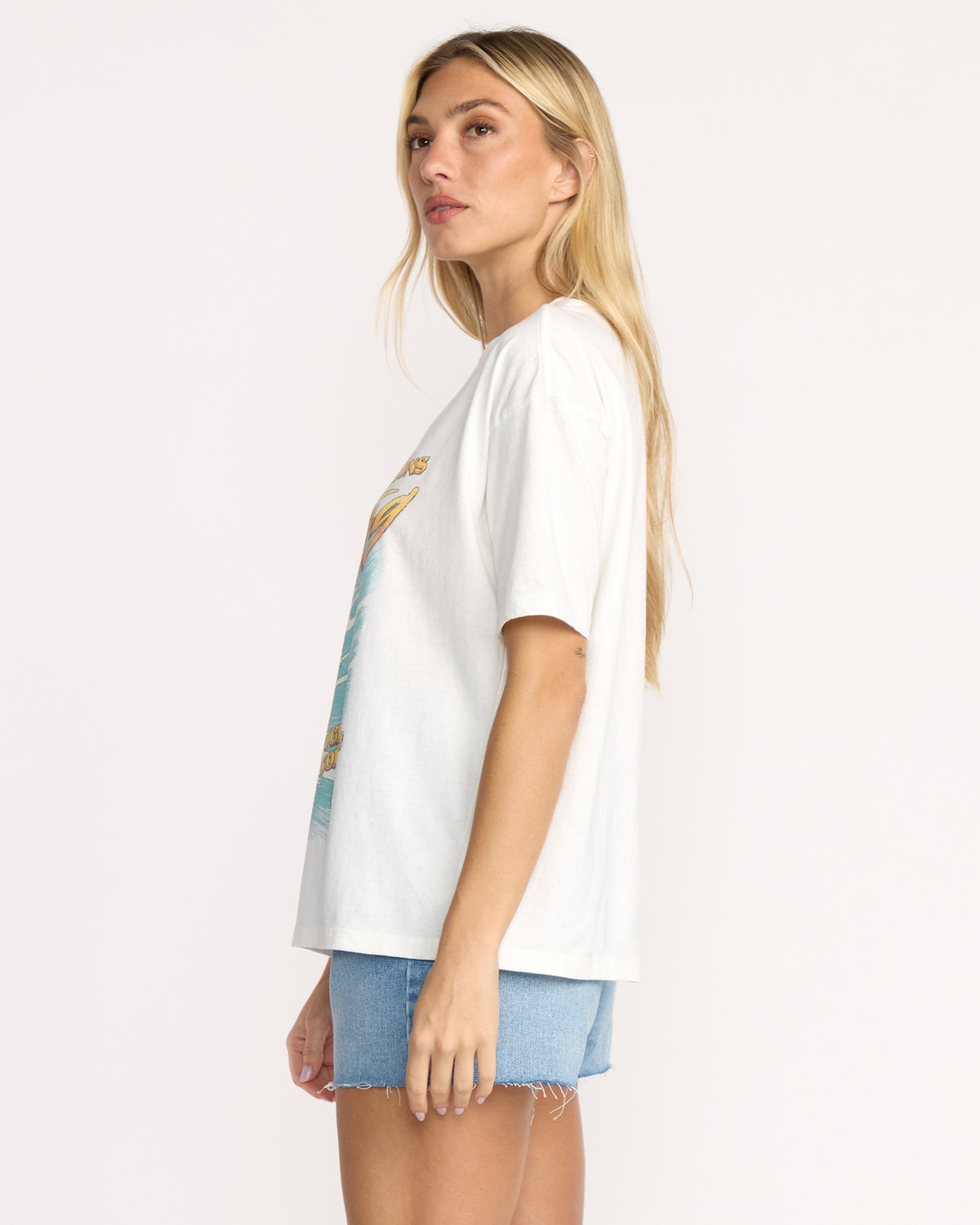 Where-Suns-Collide-Tee-Salt-Crystal-3