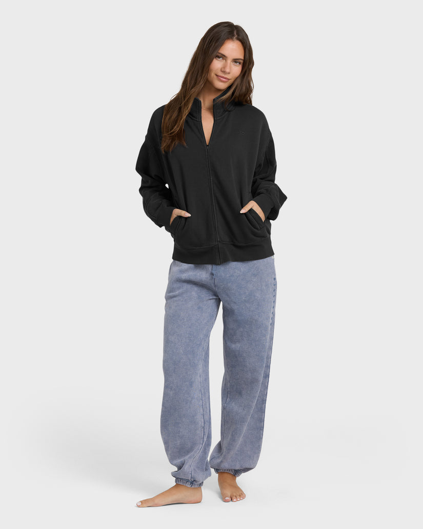 The-Avery-Zip-Sweatshirt-Black-Sands-4