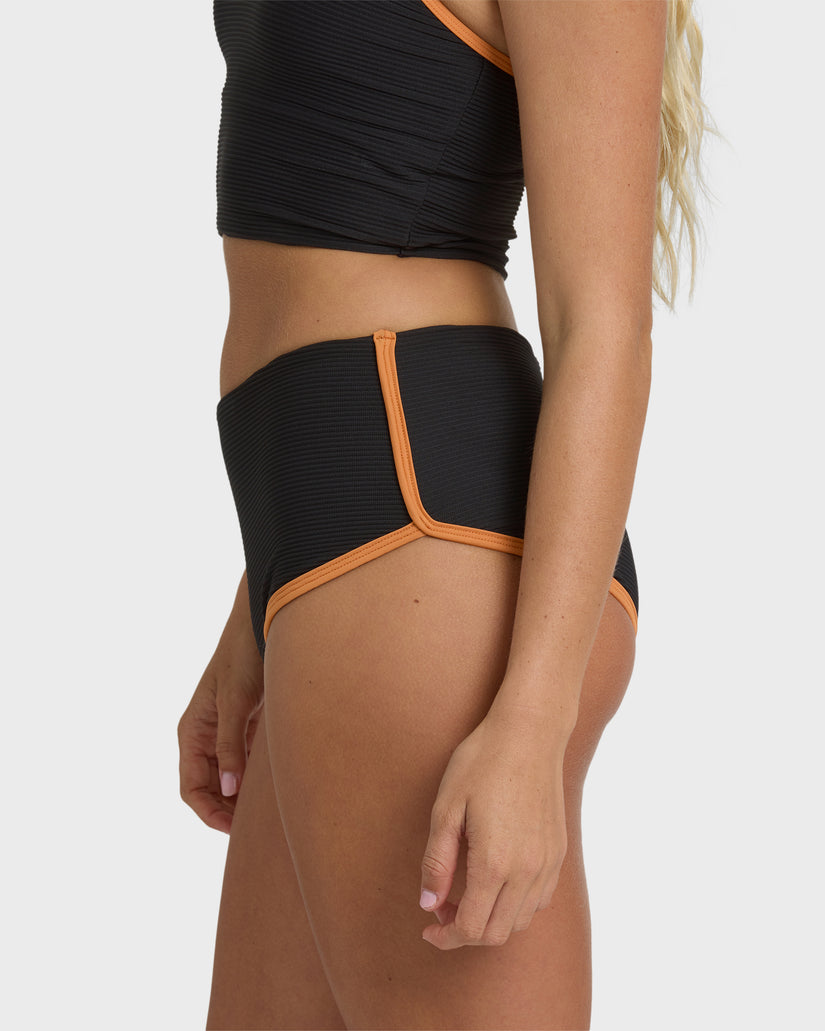 TANLINES-SURF-SHORT-BLACK-5