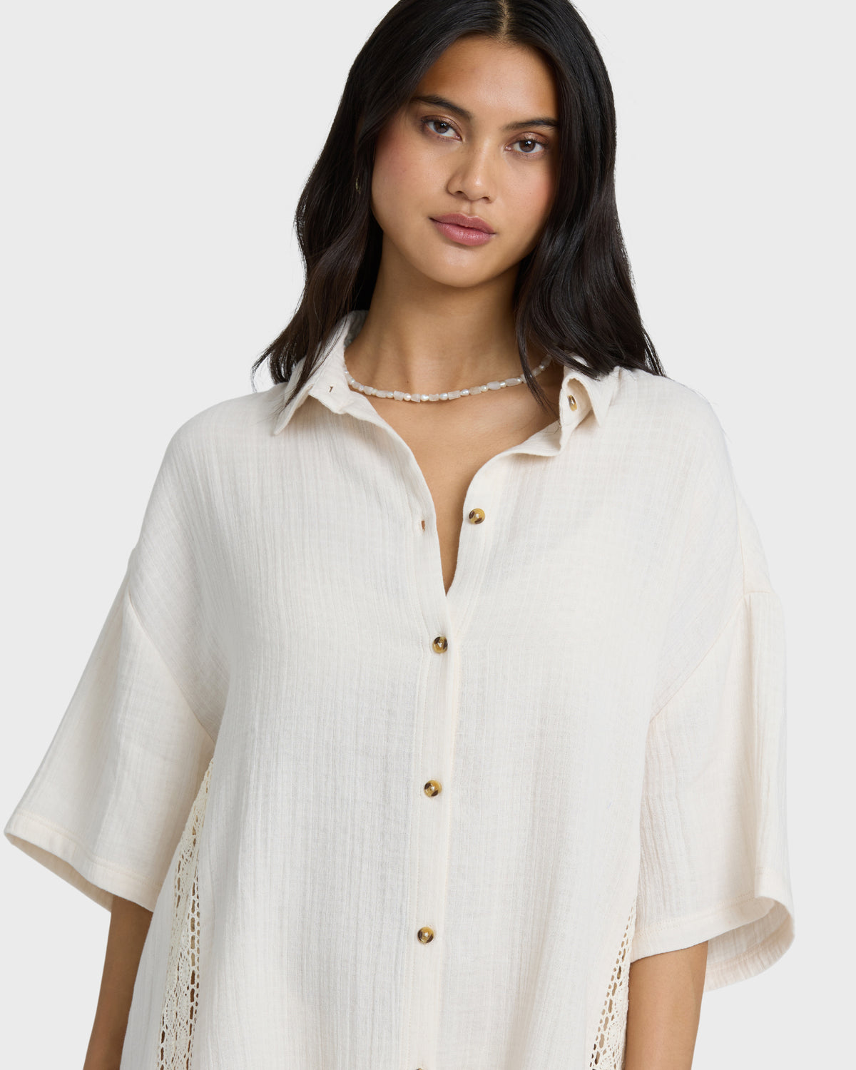 FEELIN-FINE-SHIRT-WHITE-CAP-5