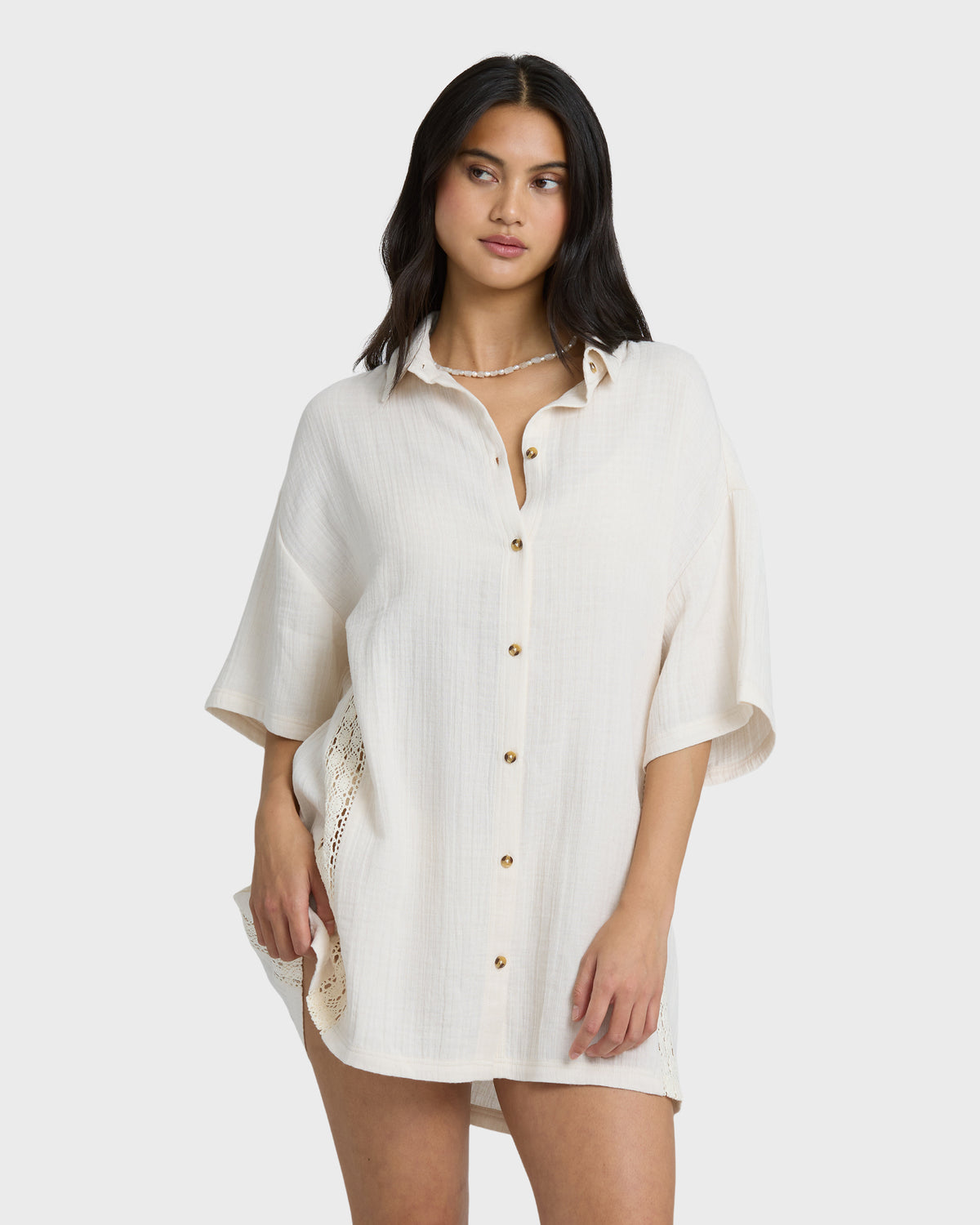 FEELIN-FINE-SHIRT-WHITE-CAP-1