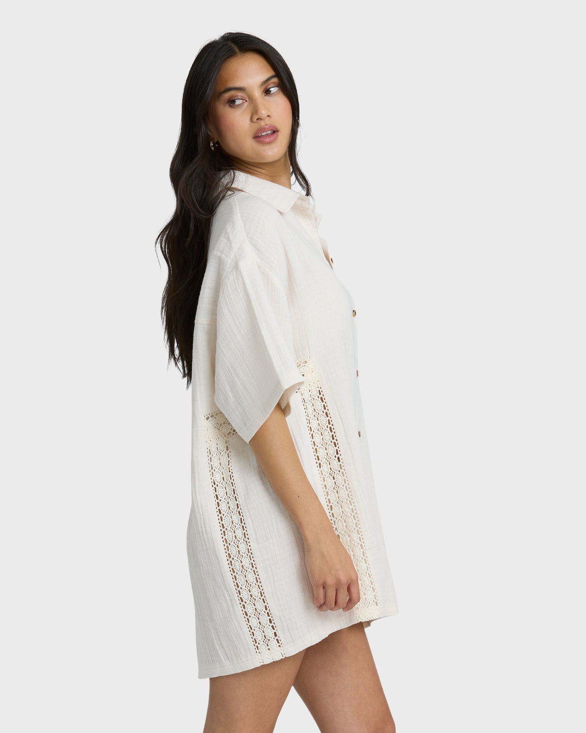 FEELIN-FINE-SHIRT-WHITE-CAP-3