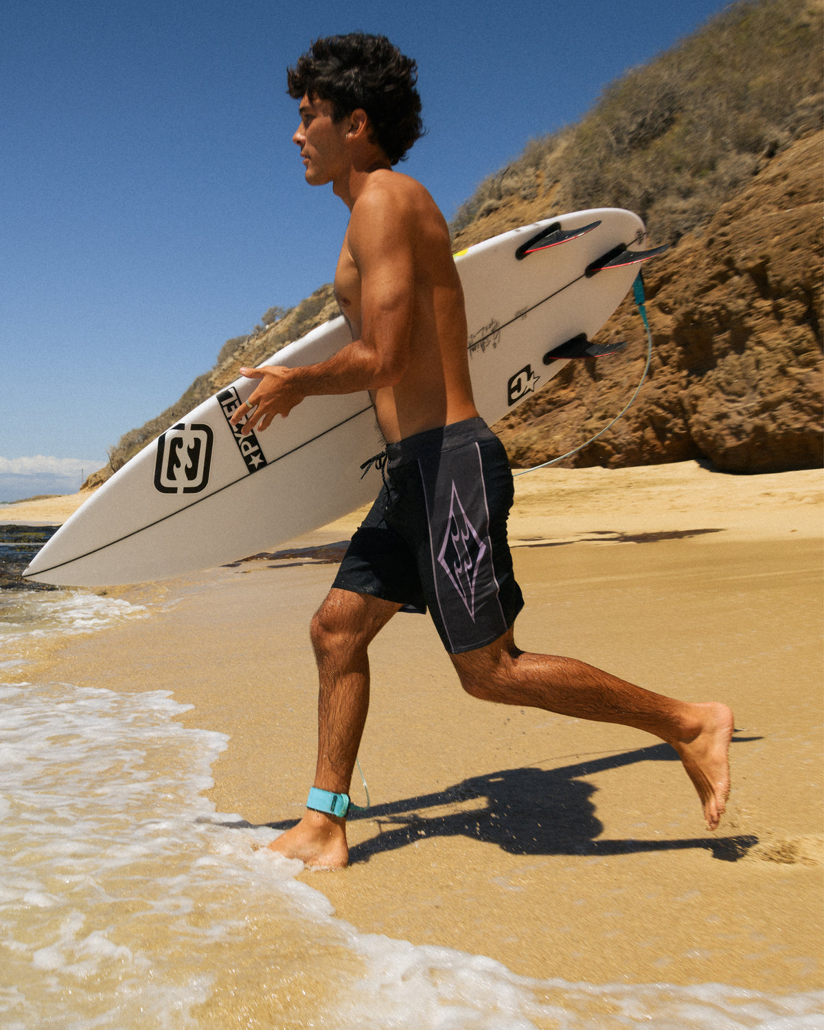 New Wave Pro 19" Boardshorts - Black