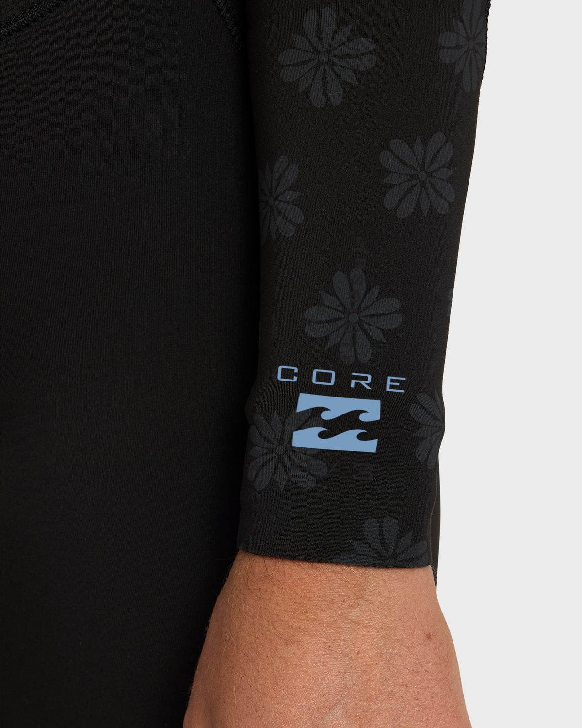 4/3mm-Absolute-Core-Back-Zip-Full-Wetsuit-Black-5