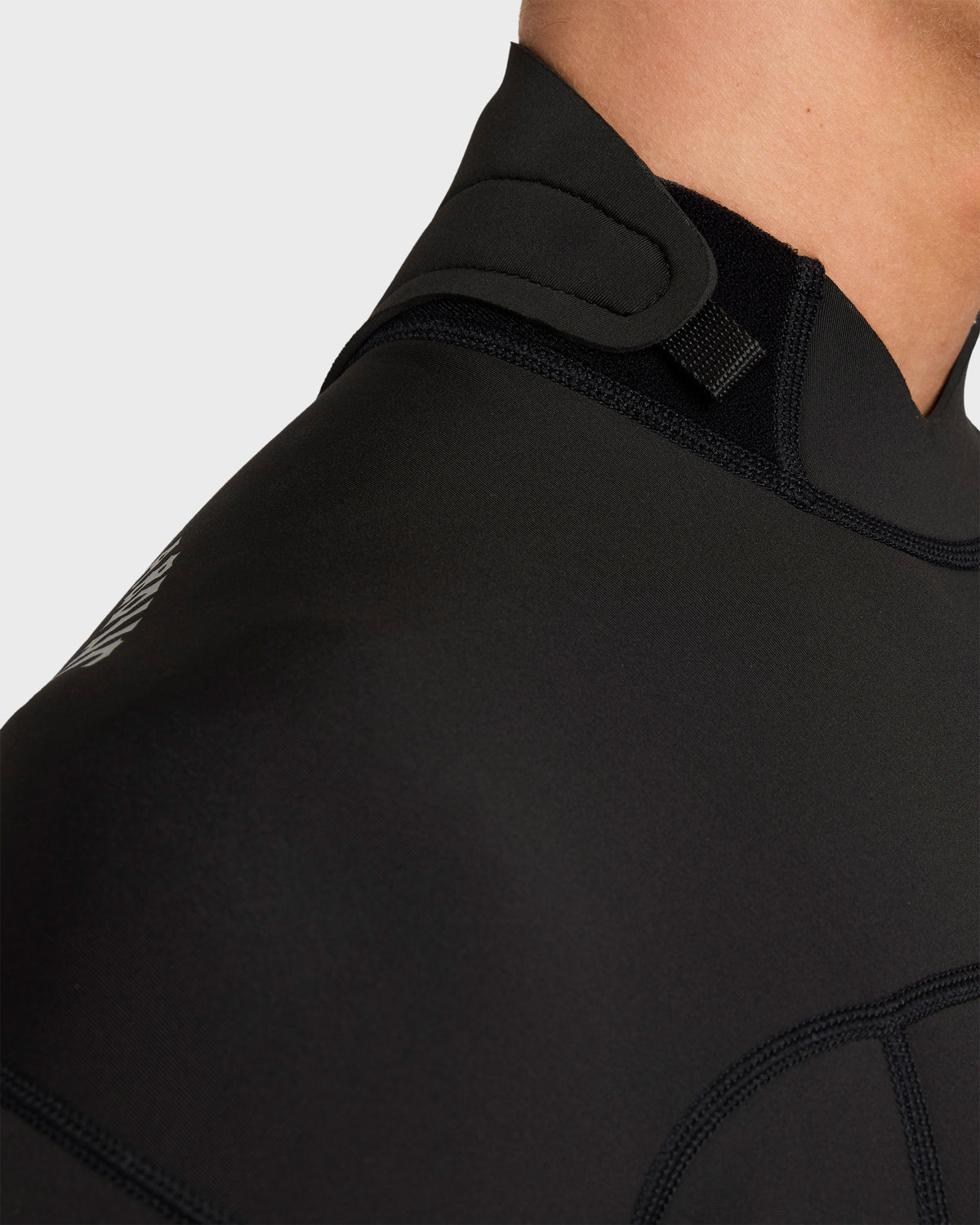 2/2mm-Absolute-Florida-Short-Sleeve-Springsuit-Black-7