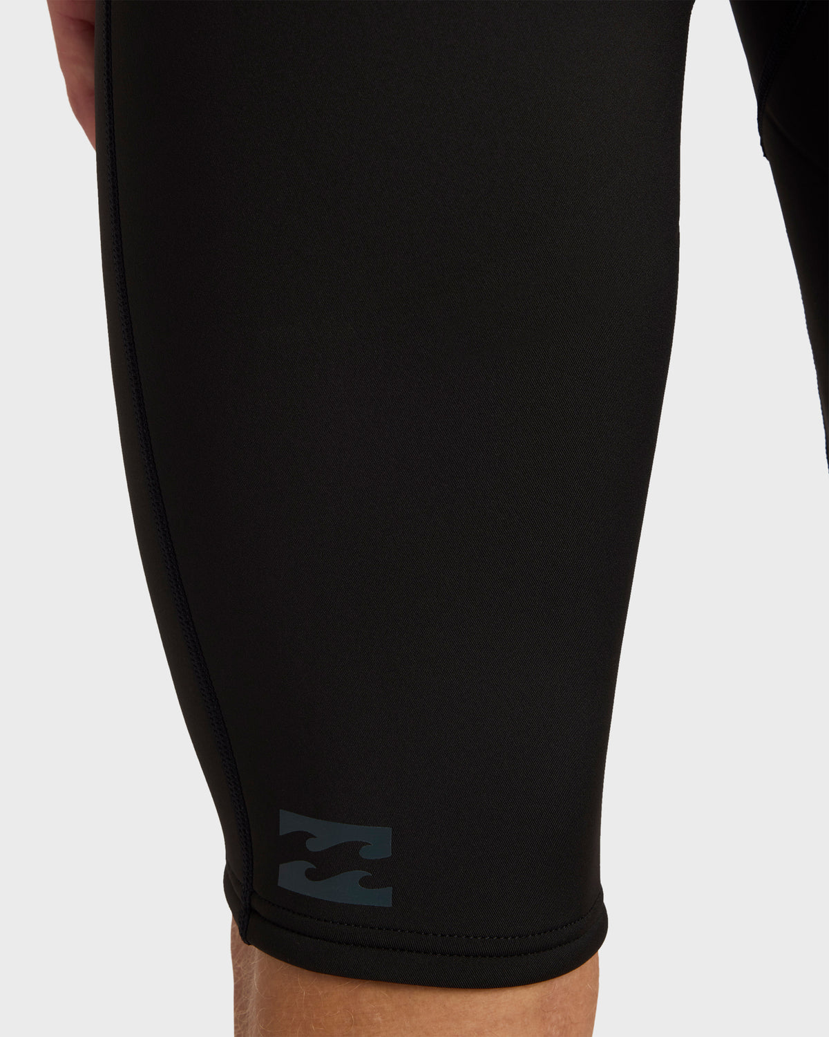 2/2mm-Absolute-Florida-Short-Sleeve-Springsuit-Black-9