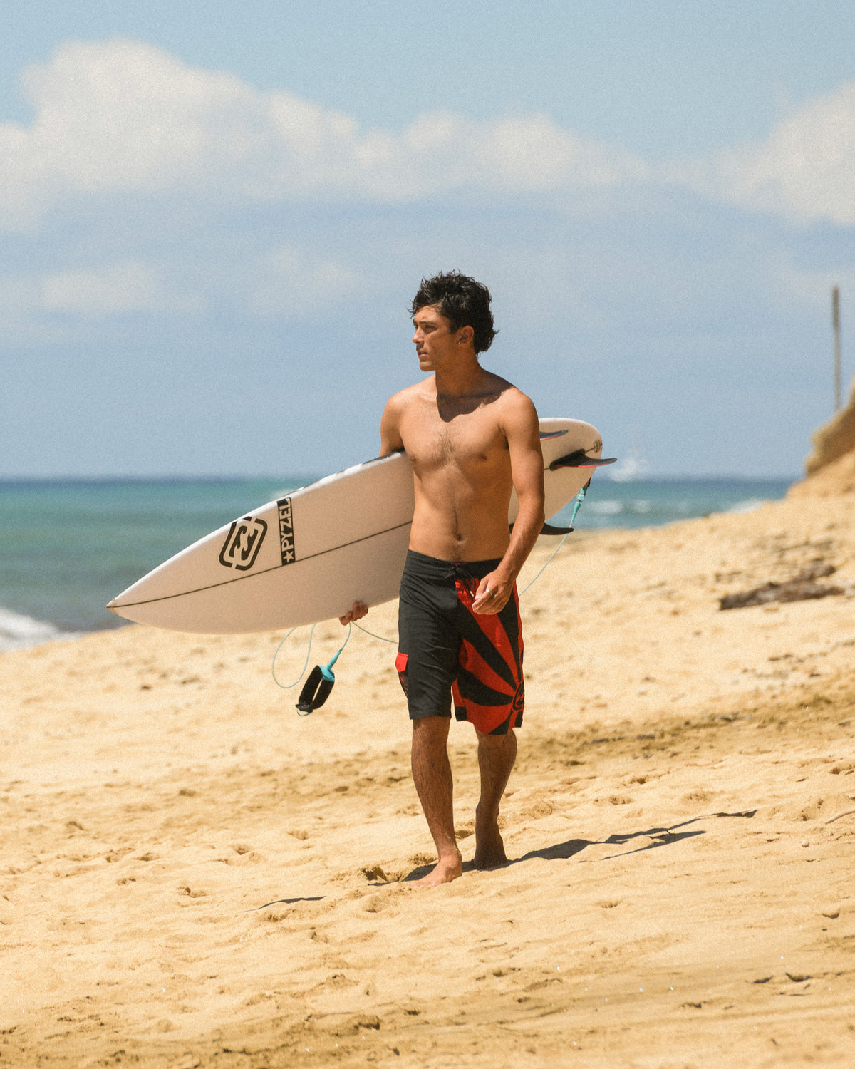 A.I. Rising Sun Pro 22" Boardshorts - Black/Red