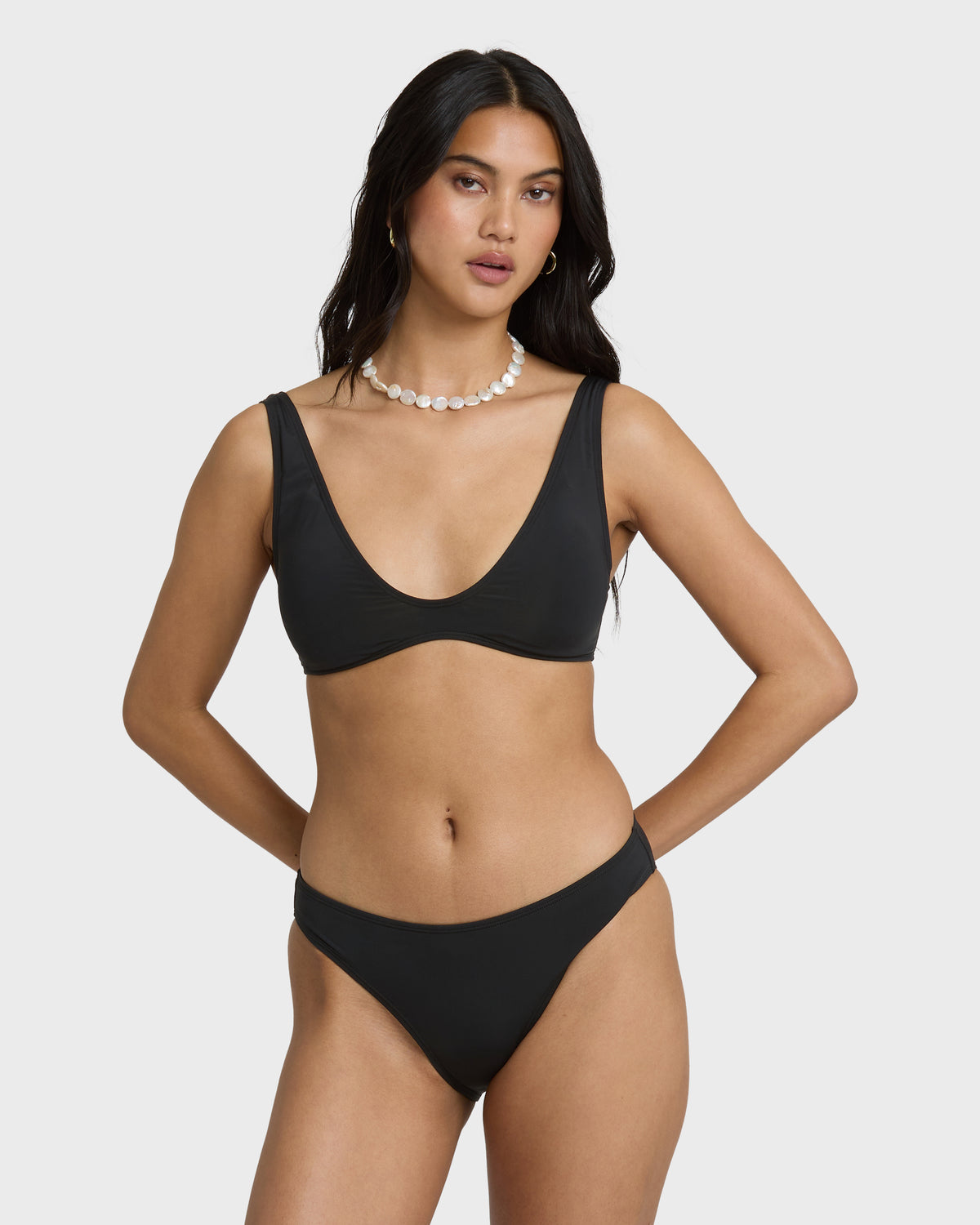 SOL-SEARCHER-LOWRIDER-BLACK-PEBBLE-2