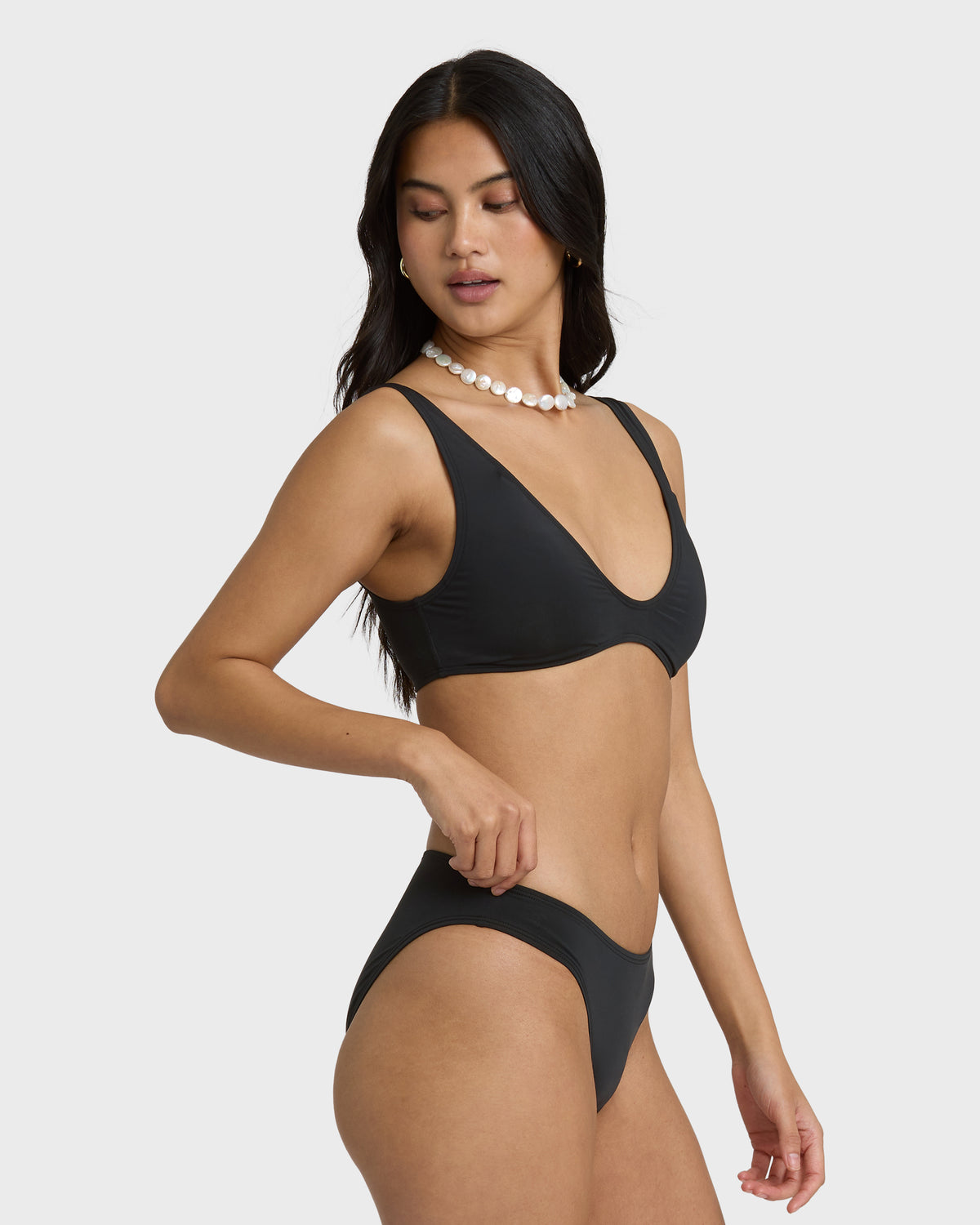 SOL-SEARCHER-LOWRIDER-BLACK-PEBBLE-3