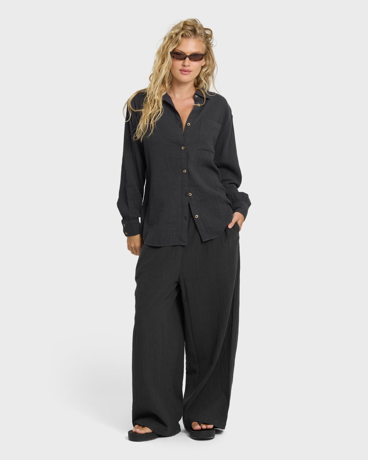 Follow-Me-Pants-Black-Sands-1