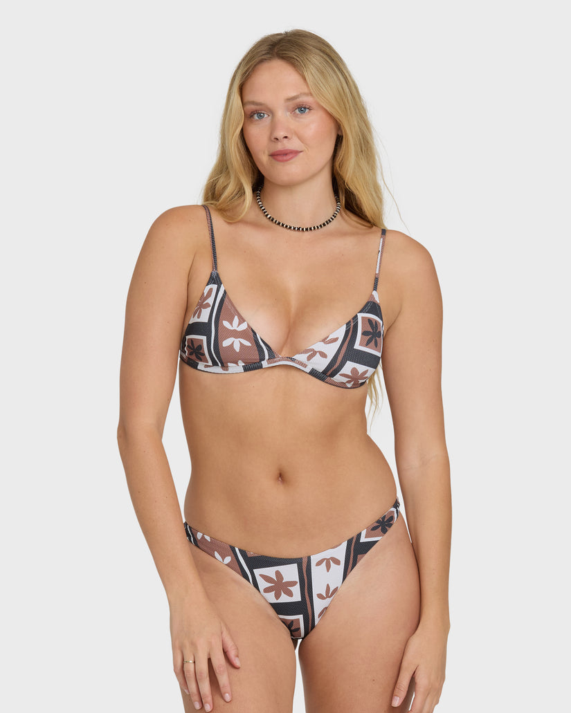 BL000315W_BRST_OM-F.jpg