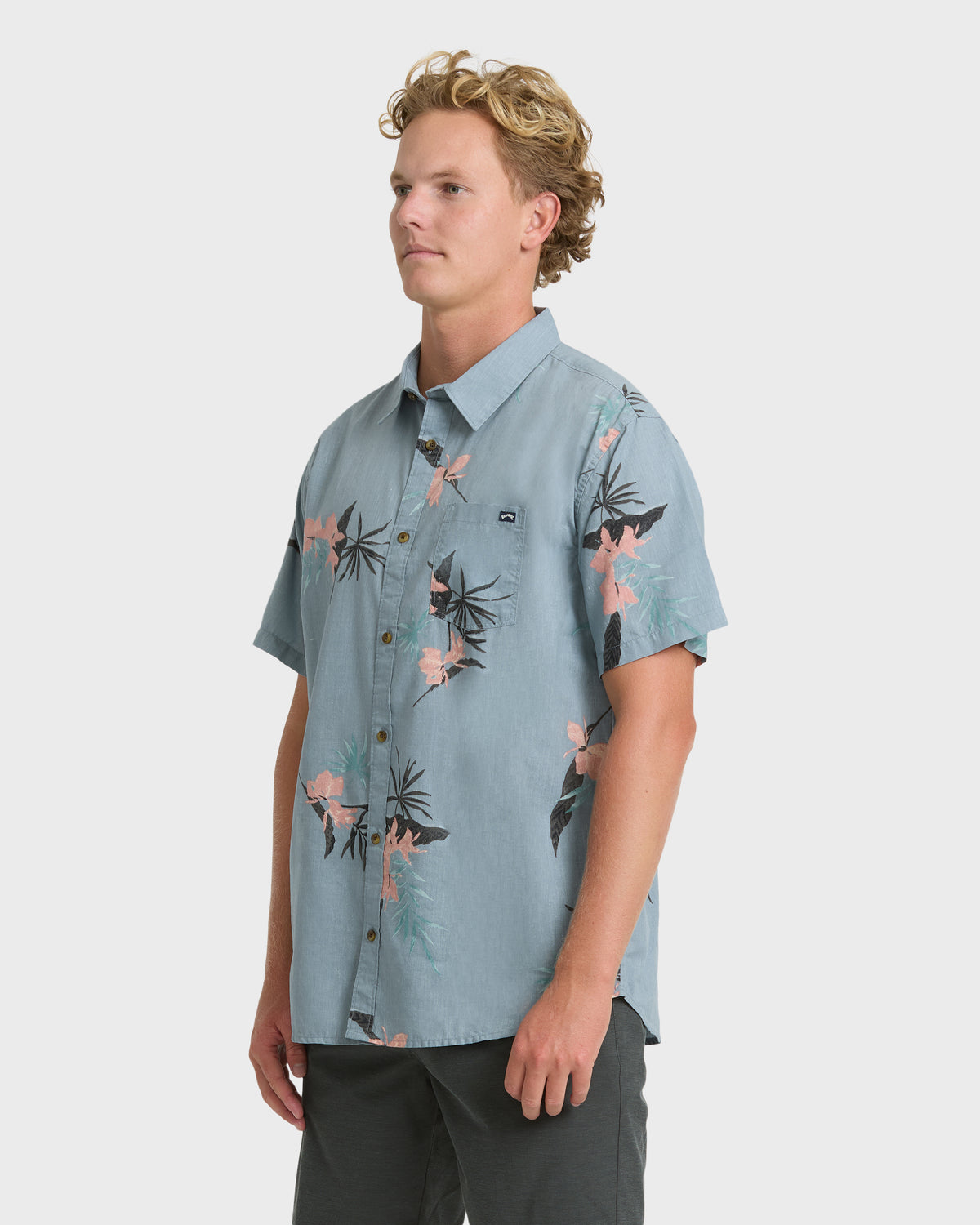 
Sundays Short Sleeve Woven Shirt - Blue Surf