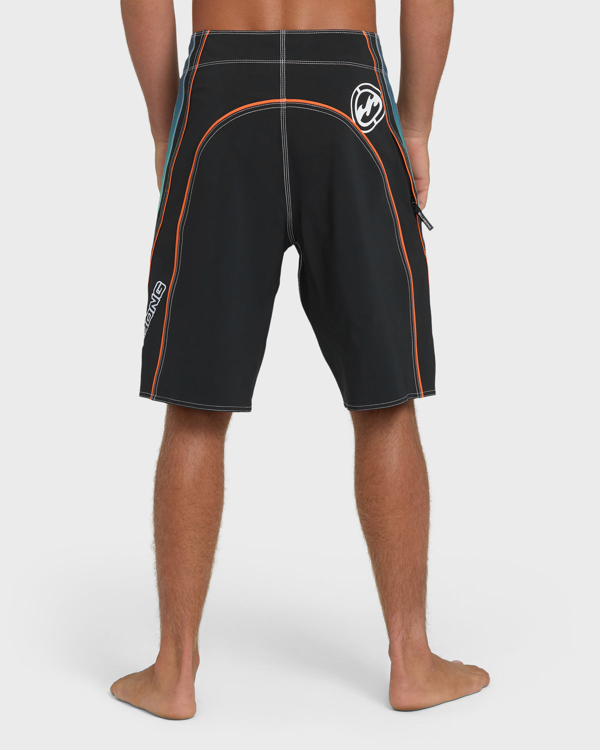 BL000547M_BLK_OM-B.jpg